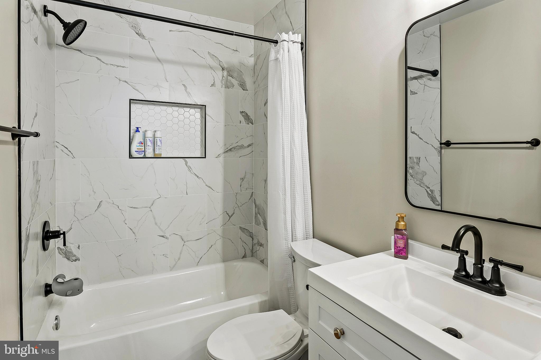 ROLAND TERRACE - Residential