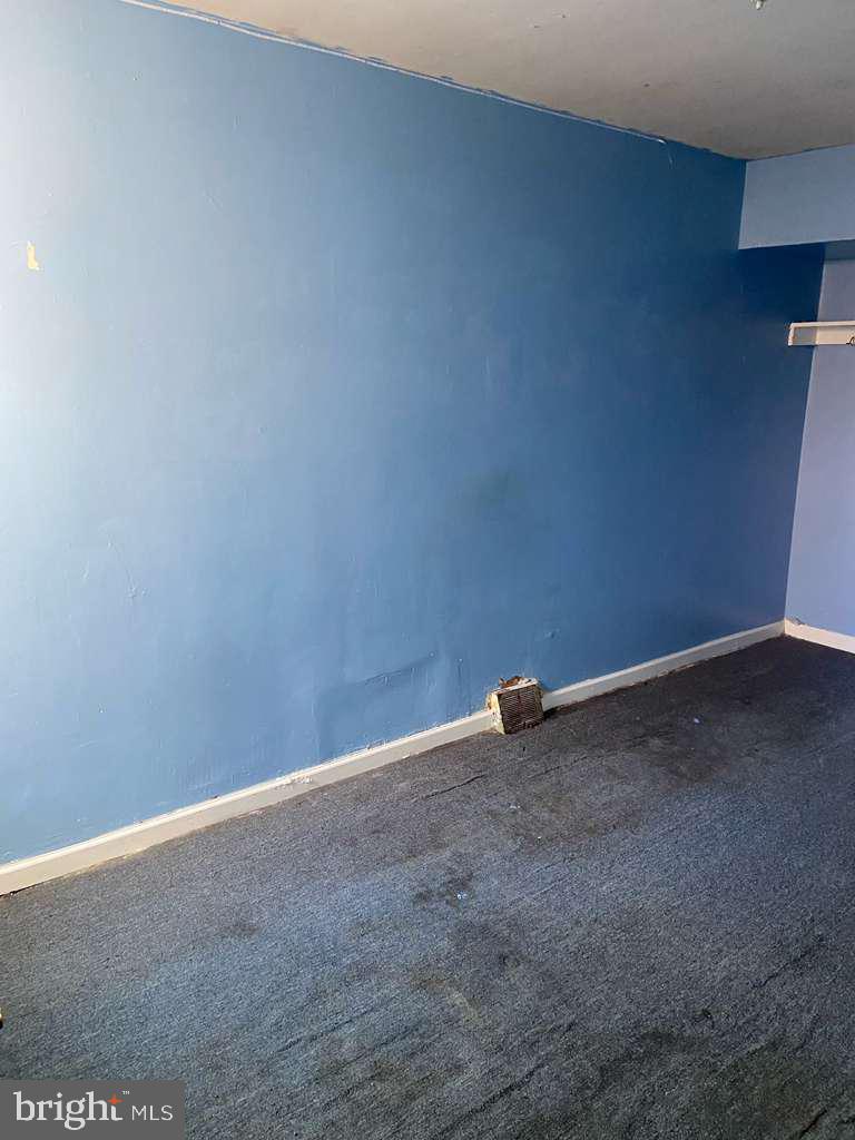 STRAWBERRY MANSION - Residential