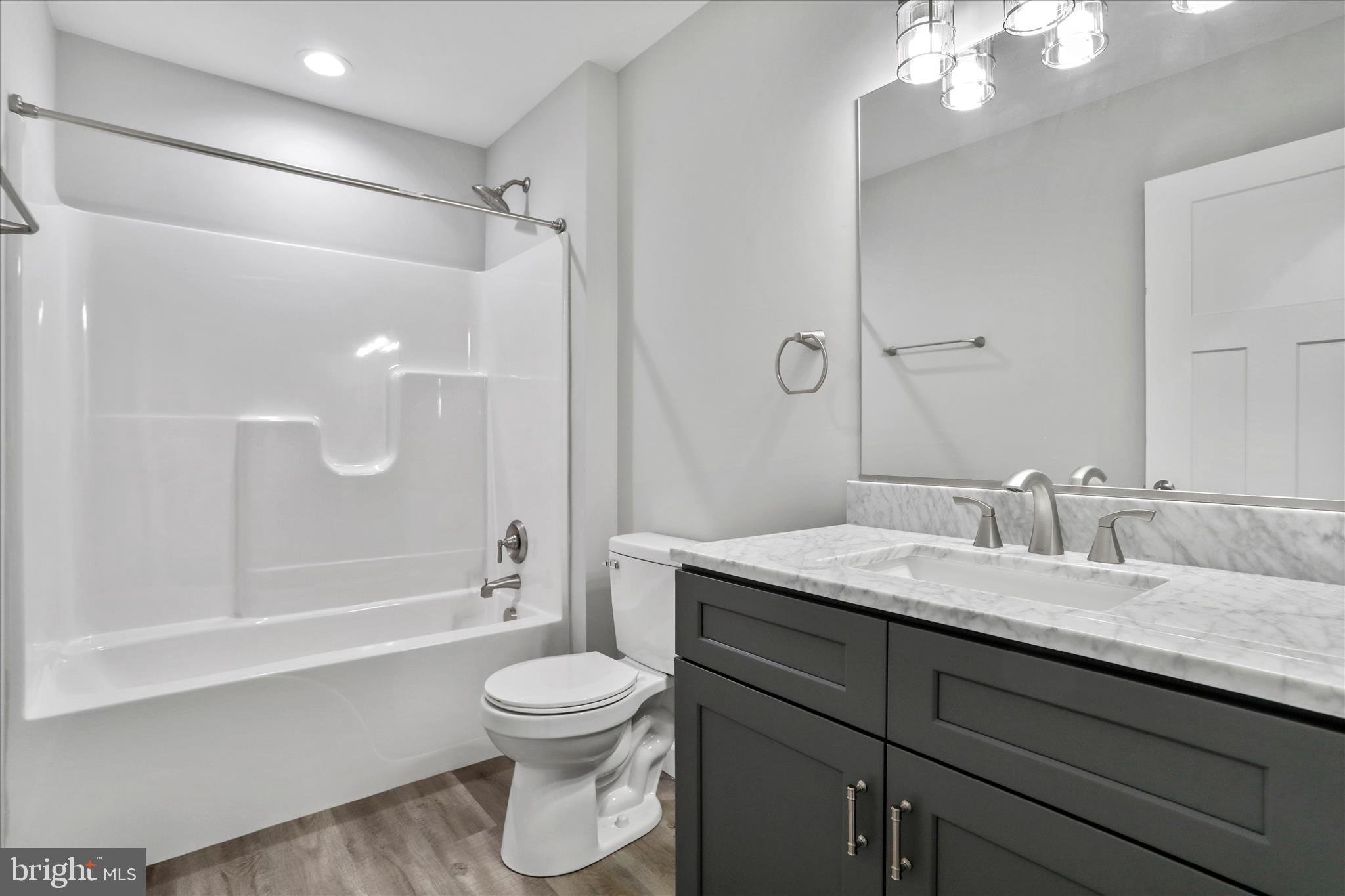 PARKSIDE ESTATES - Residential