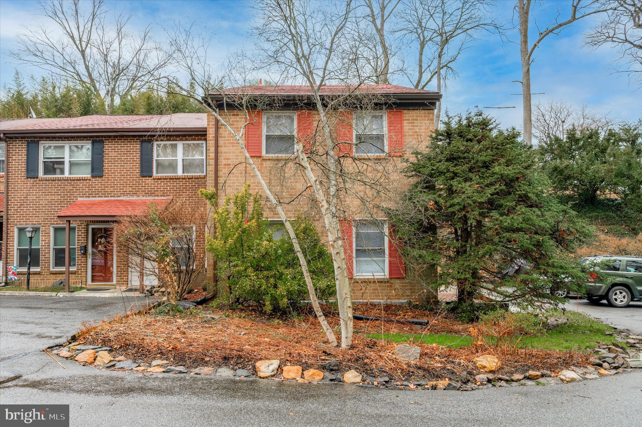 GREEN TREE - Residential