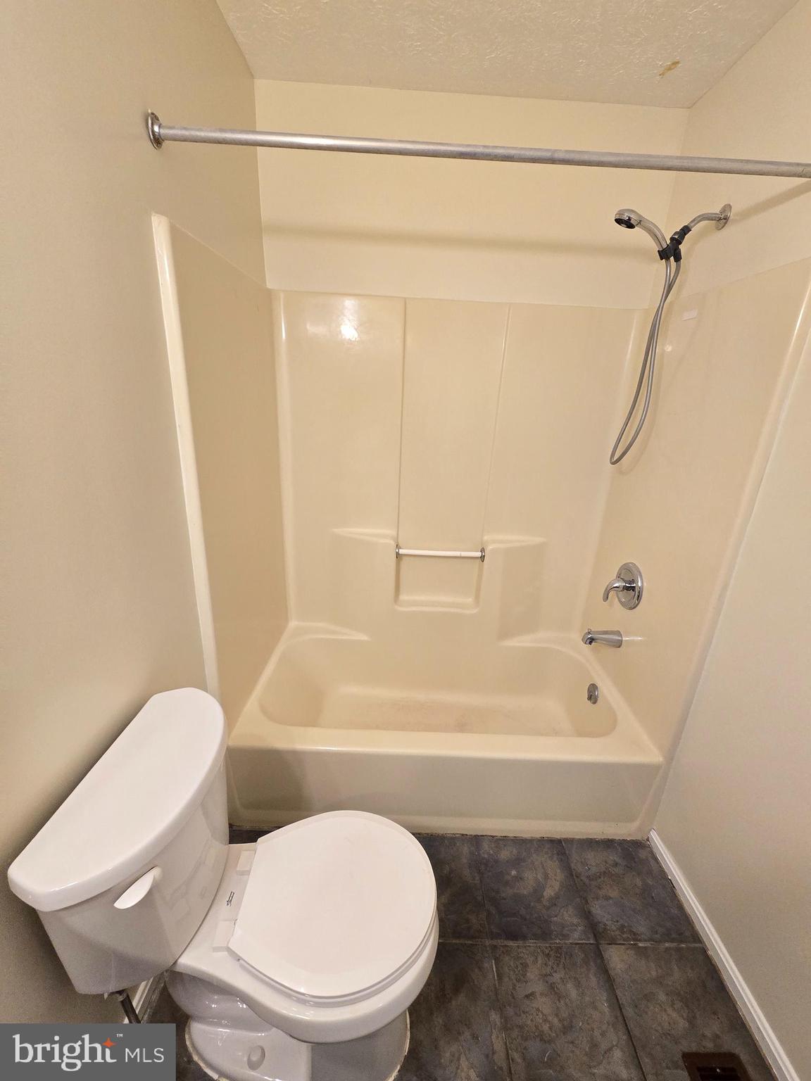 HILLMEADE STATION PLAT O - Residential Lease