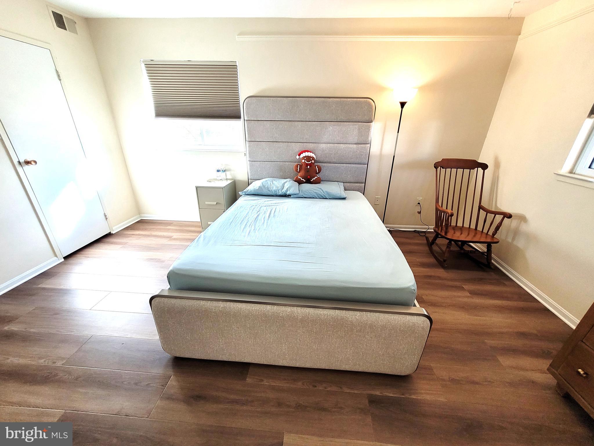 HAWTHORNE VILLAGE - Residential