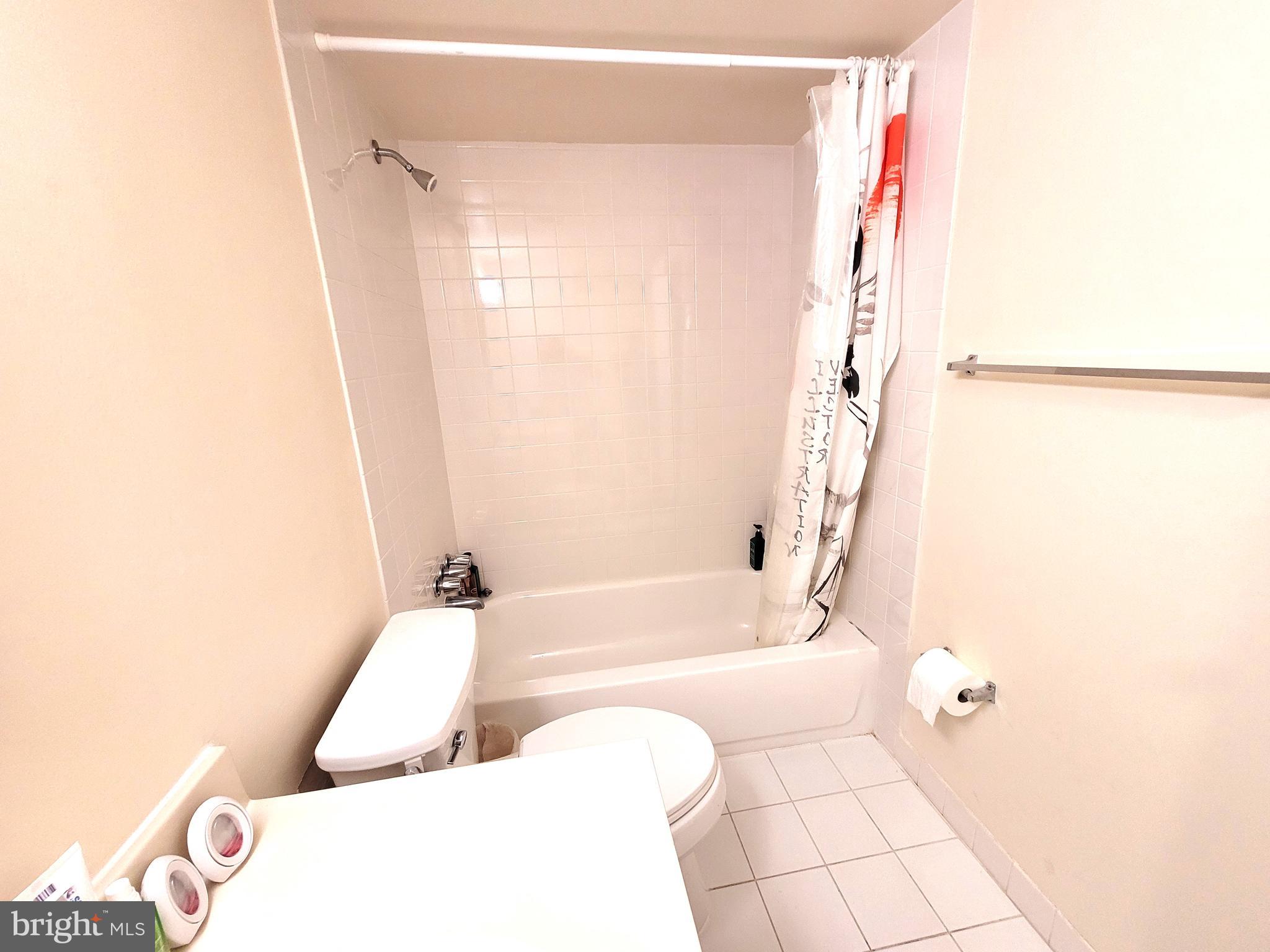 HAWTHORNE VILLAGE - Residential