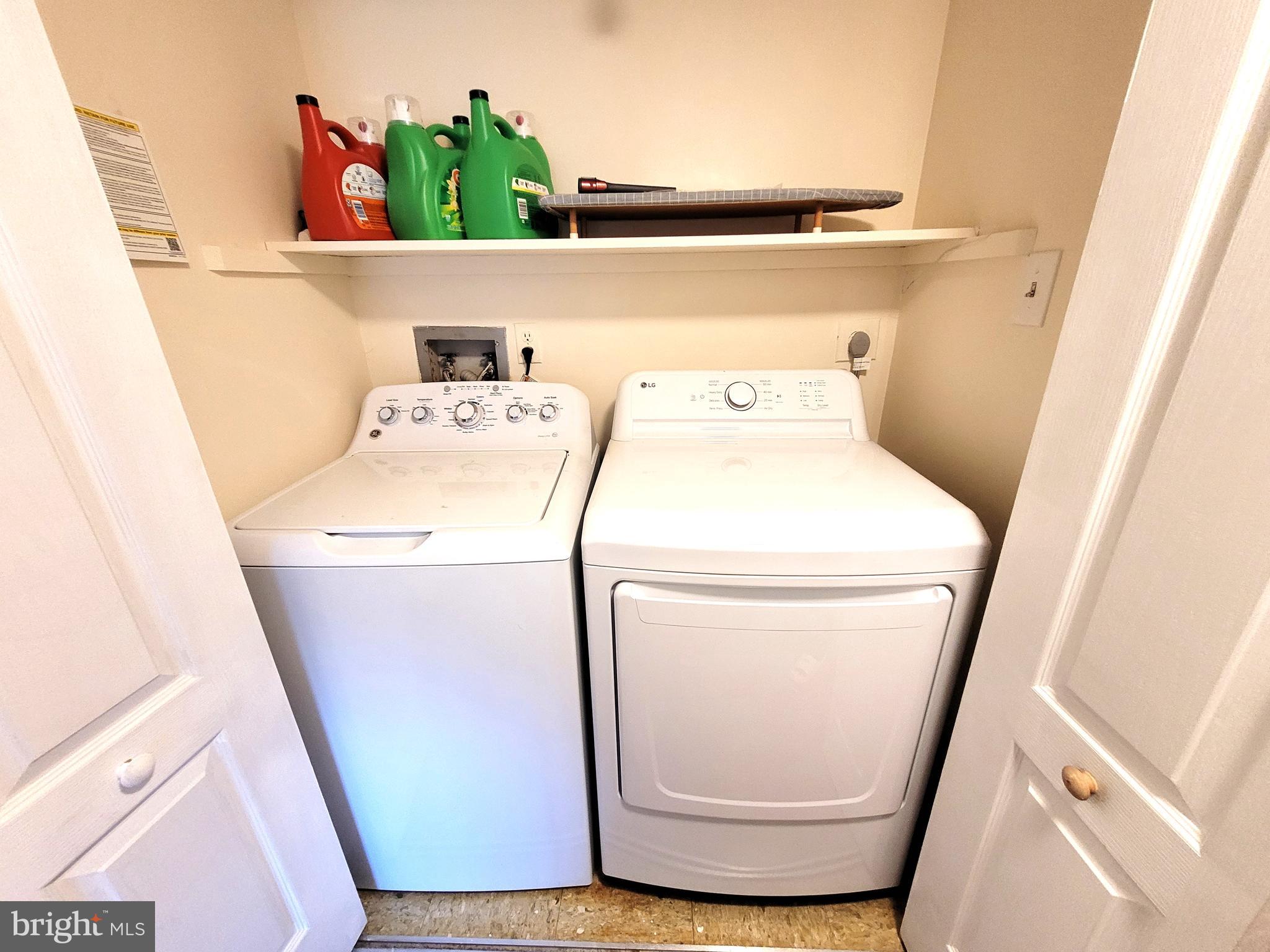 HAWTHORNE VILLAGE - Residential