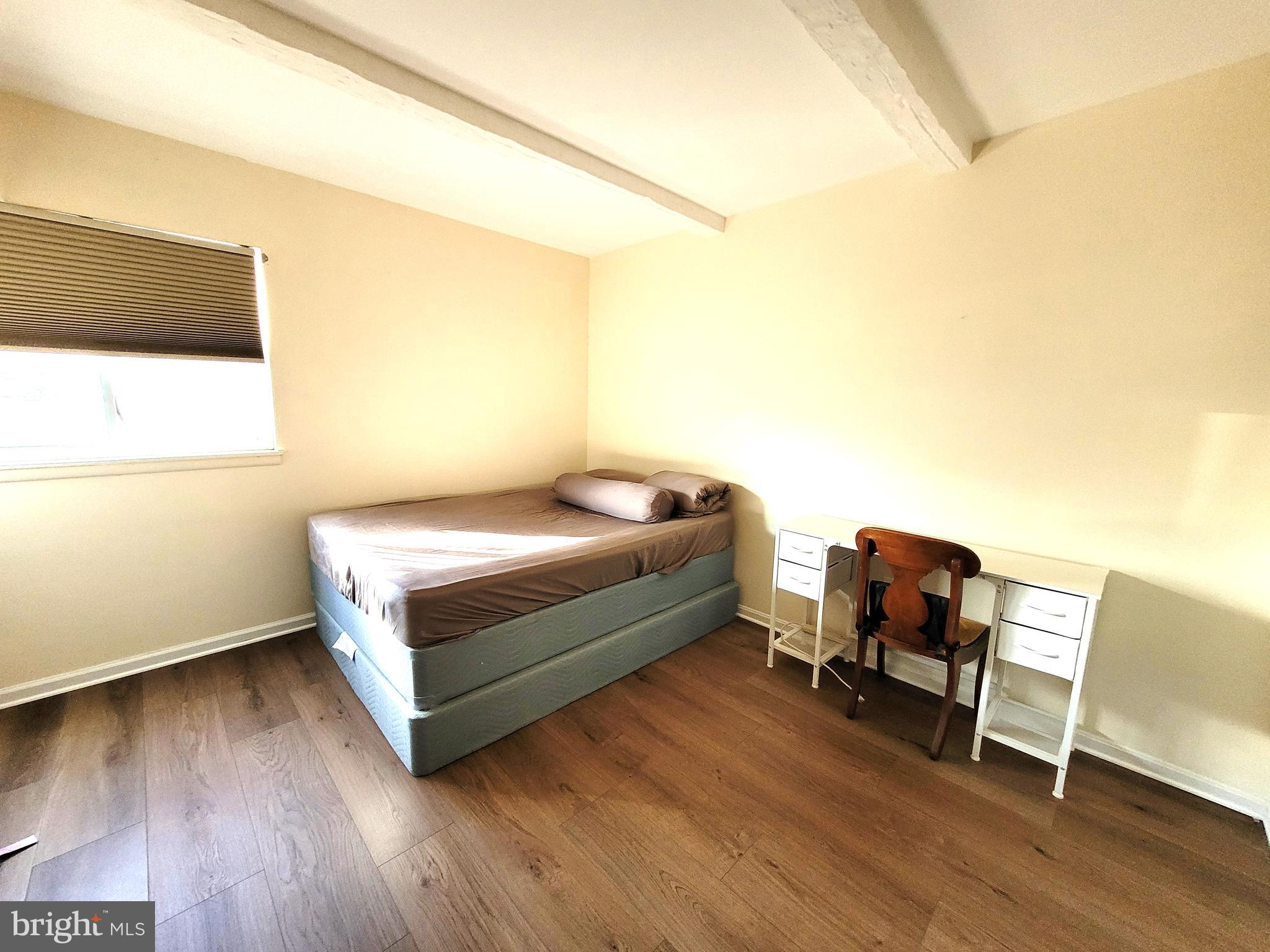 HAWTHORNE VILLAGE - Residential