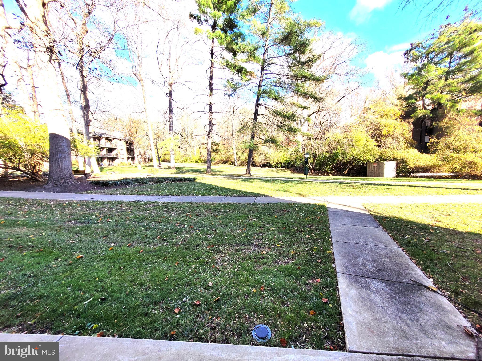 HAWTHORNE VILLAGE - Residential