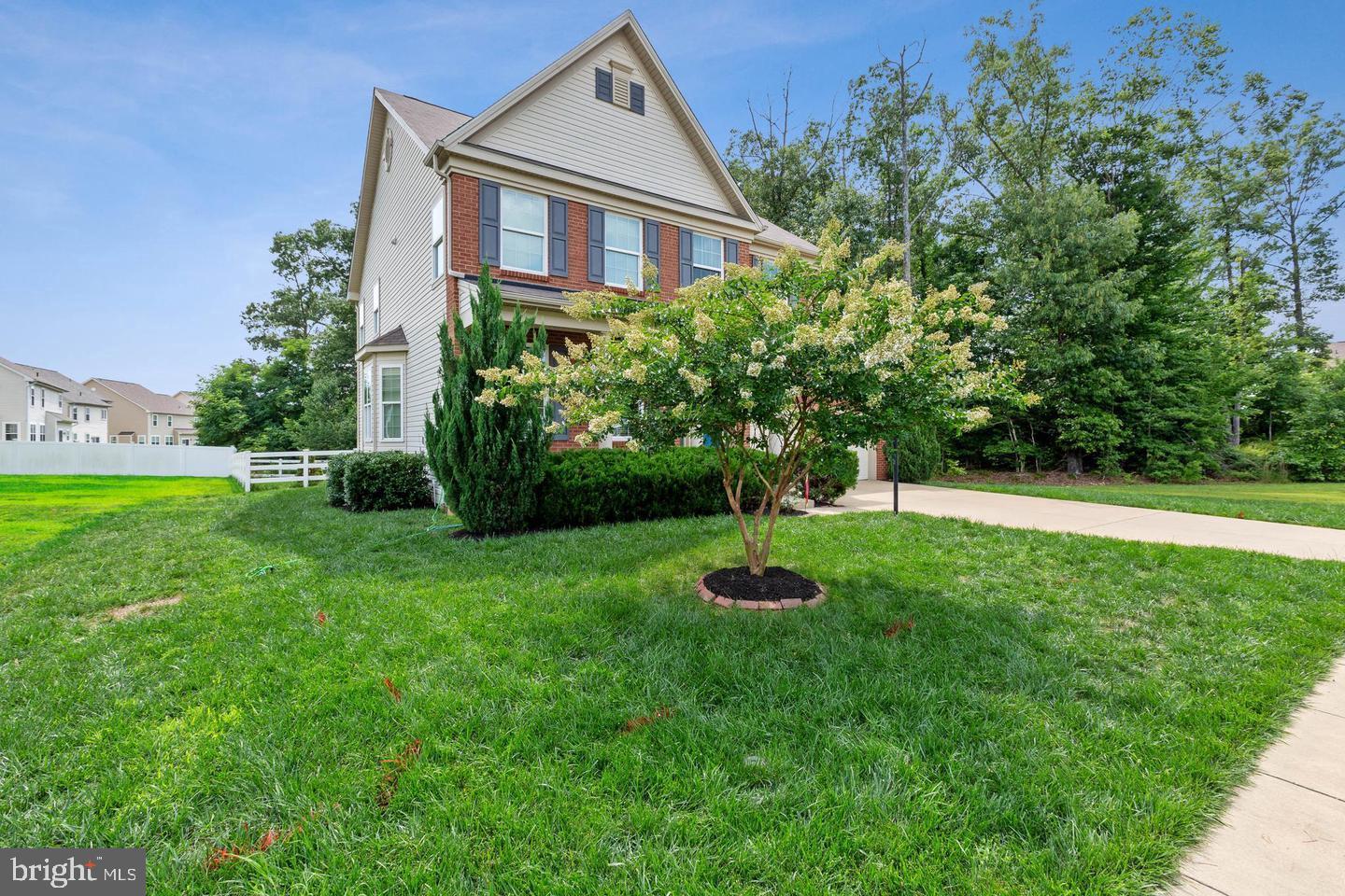 WHITE OAK - Residential