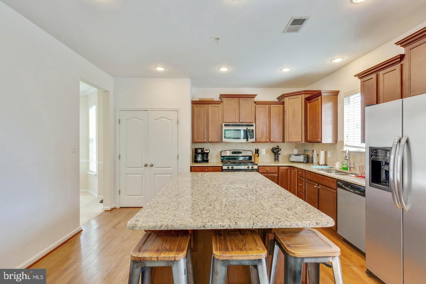 WHITE OAK - Residential