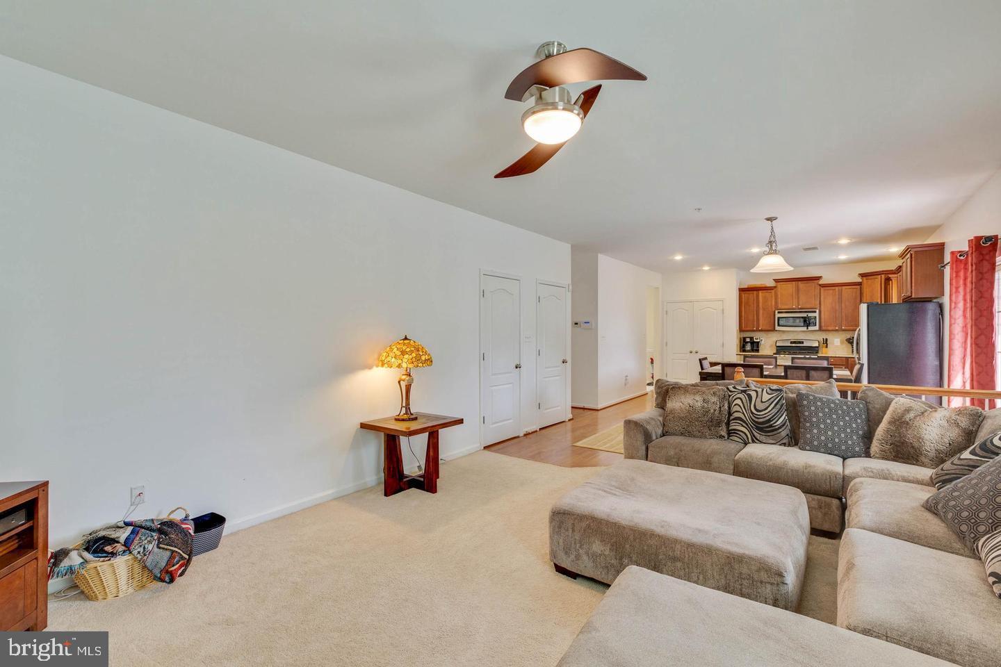 WHITE OAK - Residential