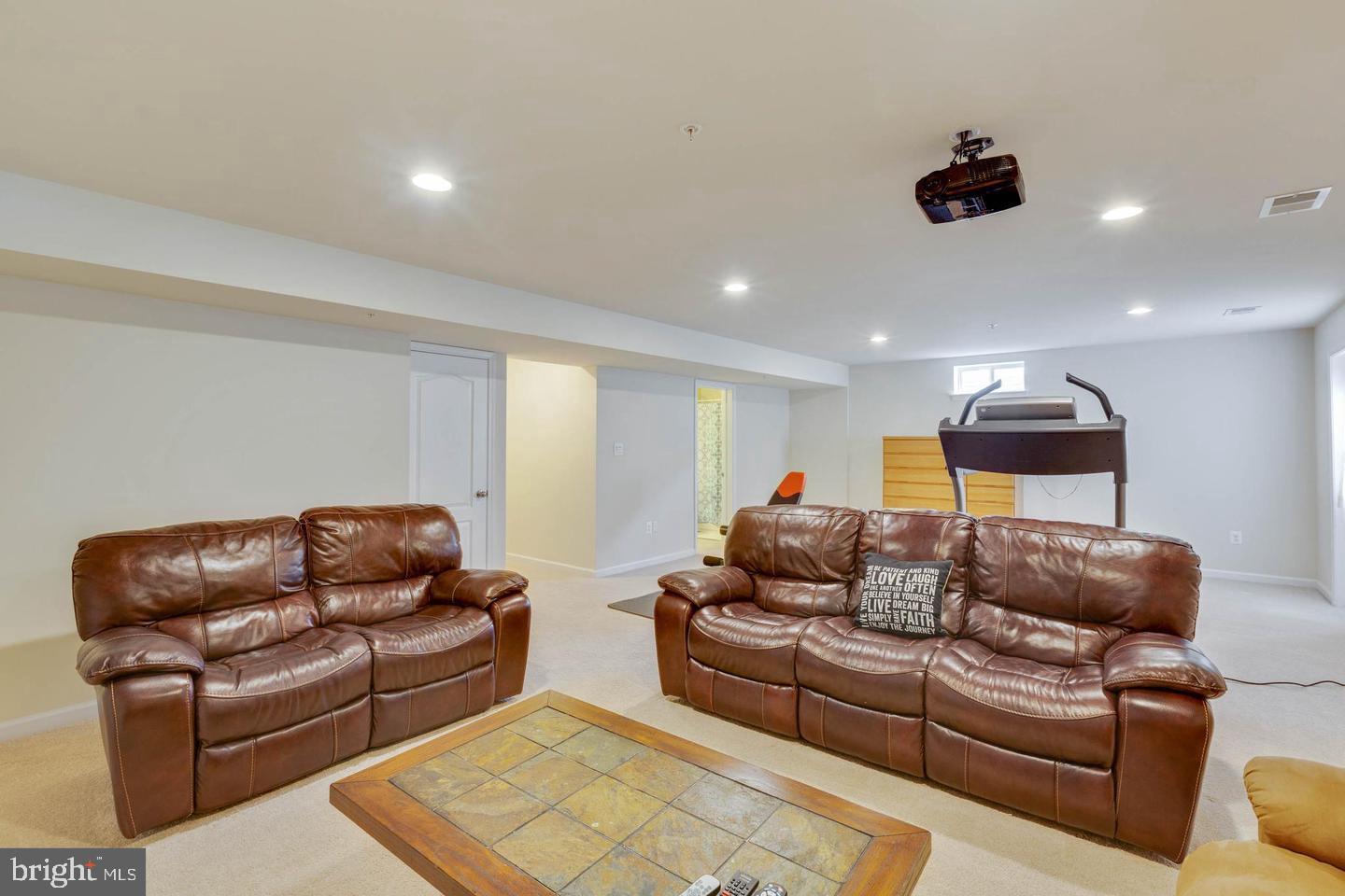 WHITE OAK - Residential