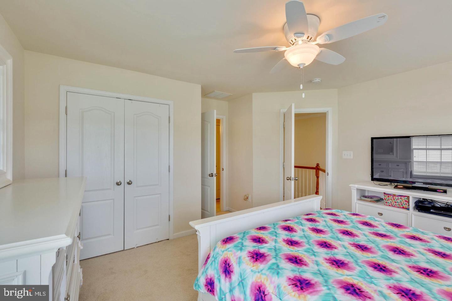 WHITE OAK - Residential