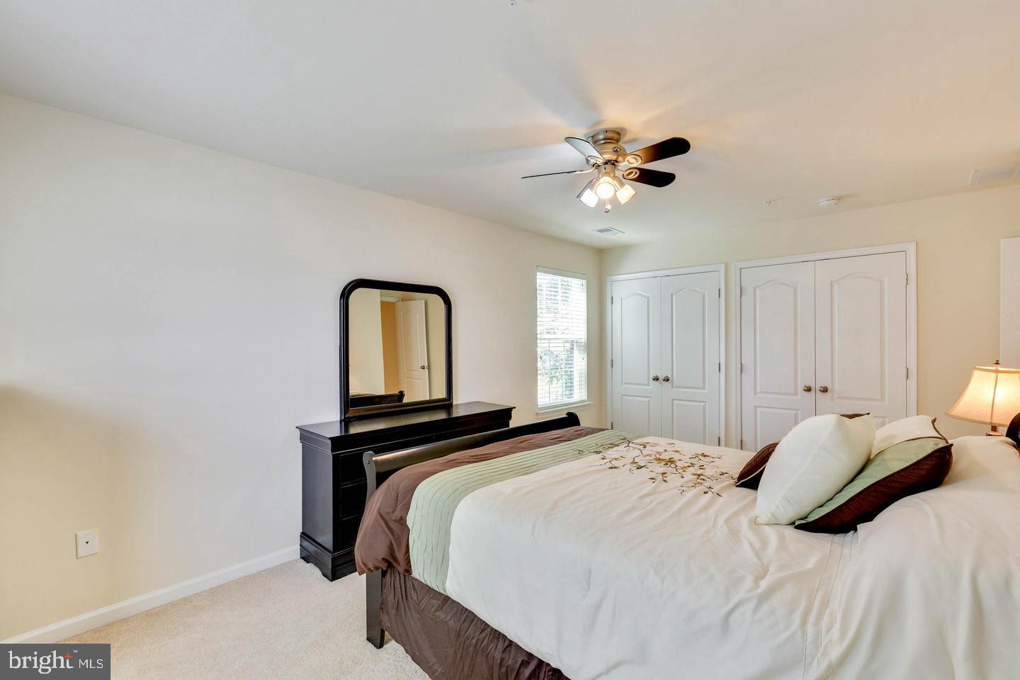 WHITE OAK - Residential