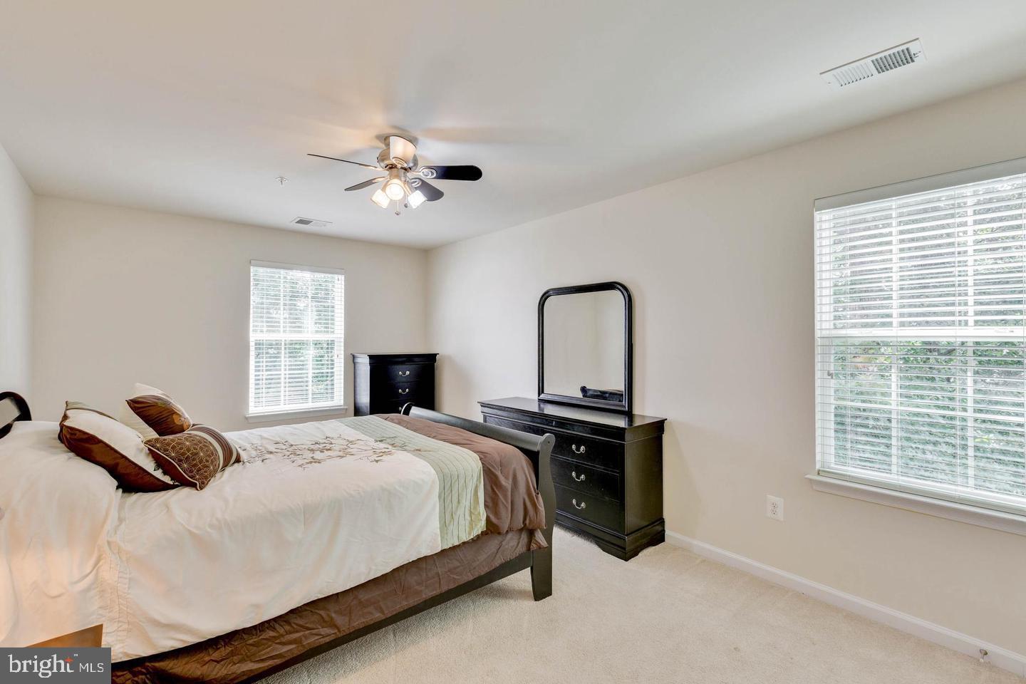 WHITE OAK - Residential