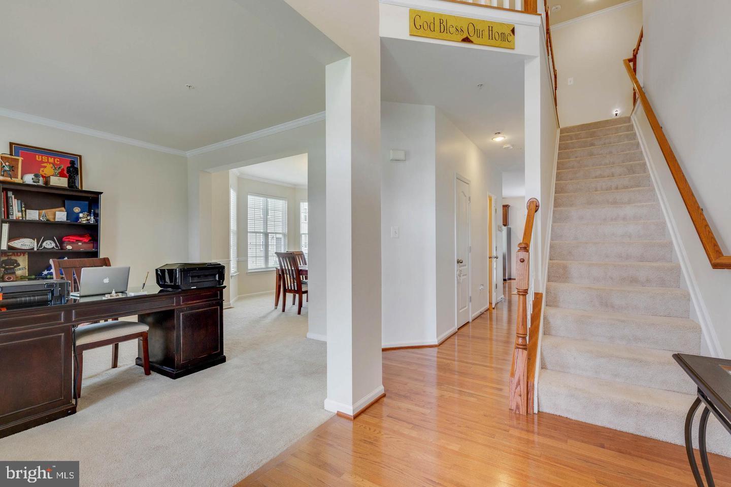 WHITE OAK - Residential