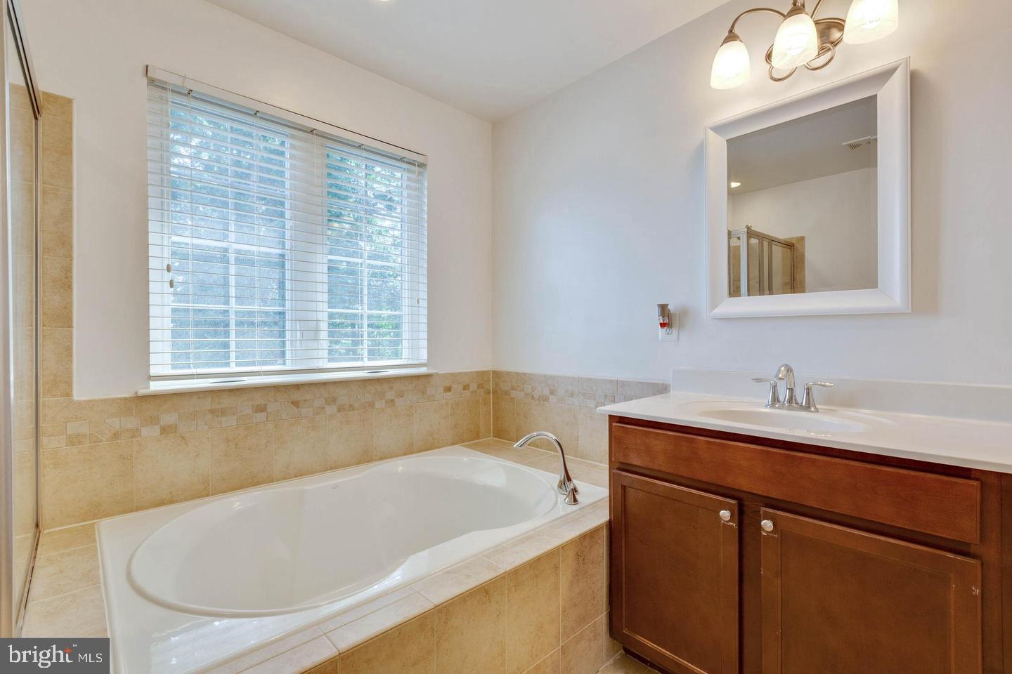 WHITE OAK - Residential