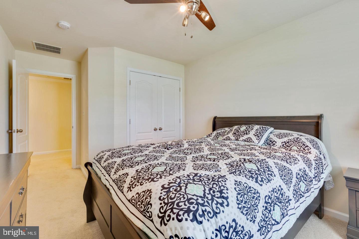 WHITE OAK - Residential