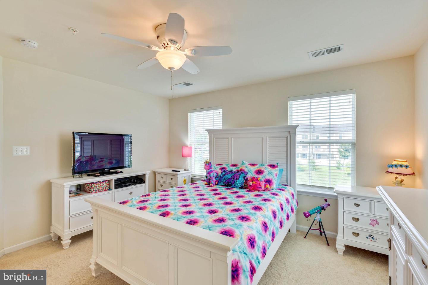 WHITE OAK - Residential