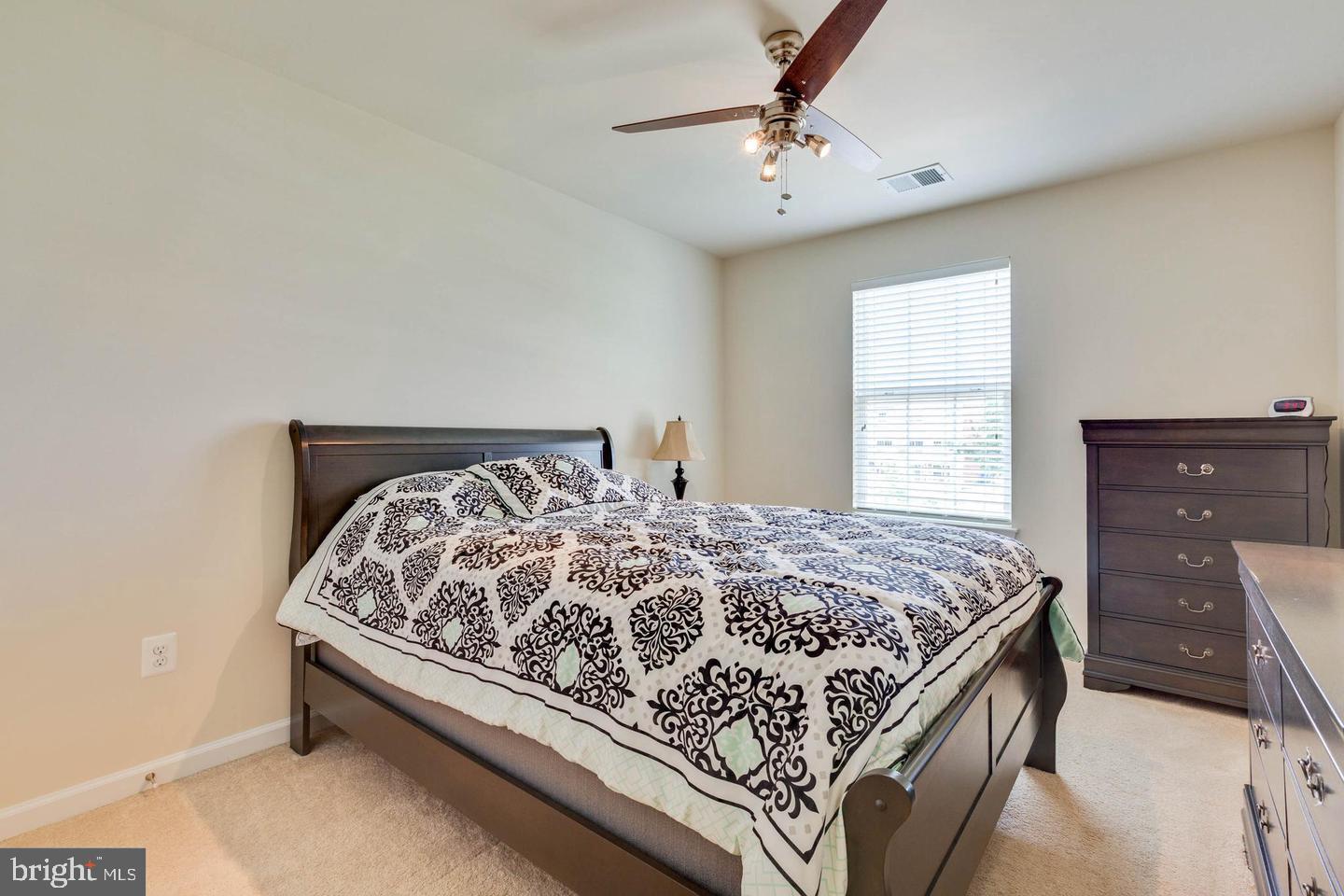 WHITE OAK - Residential