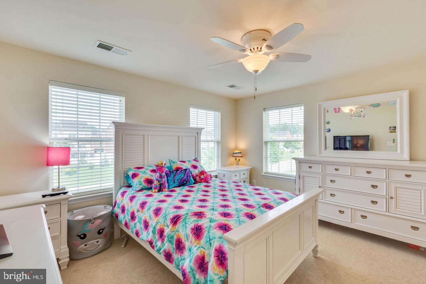 WHITE OAK - Residential