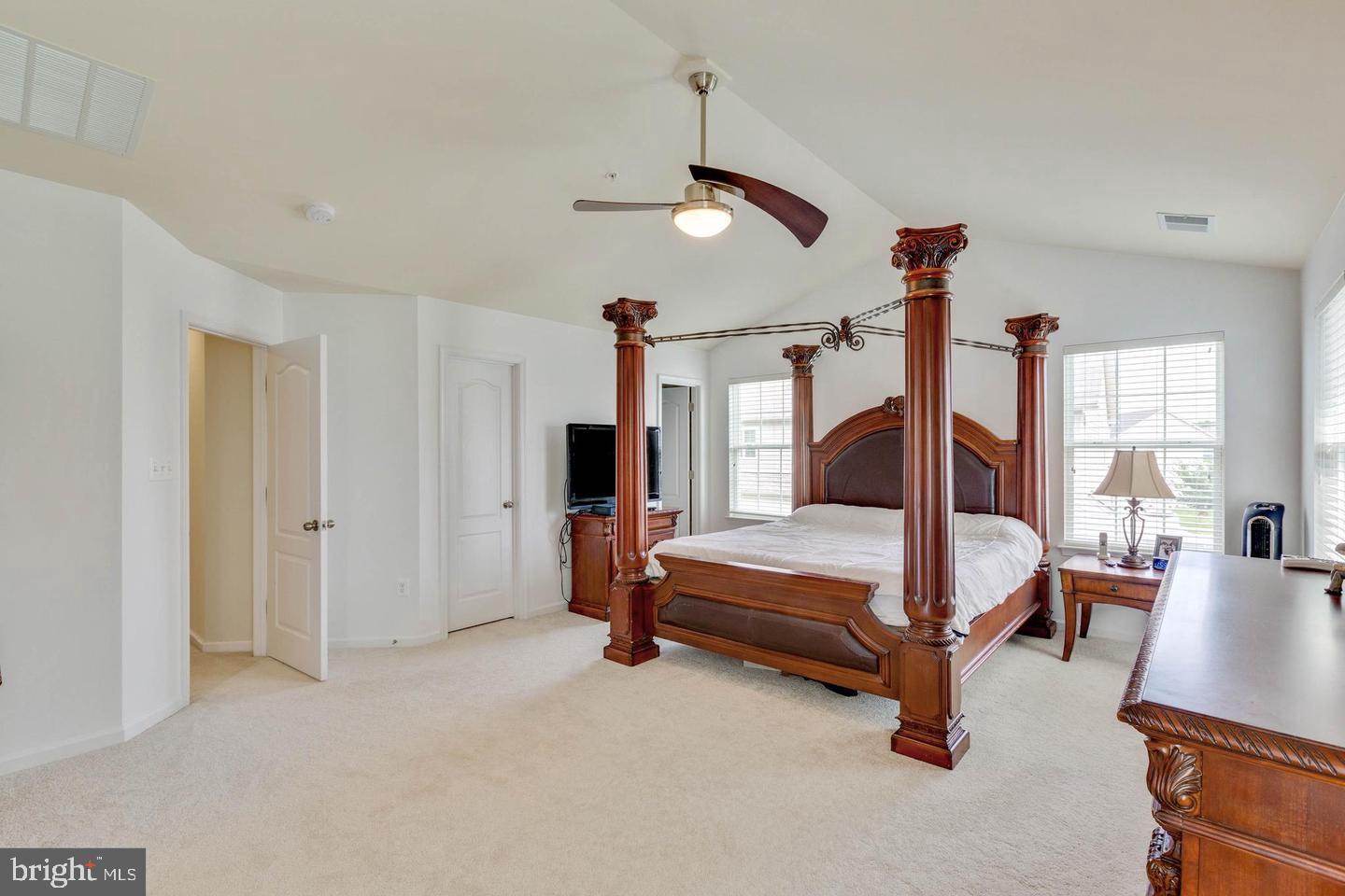 WHITE OAK - Residential