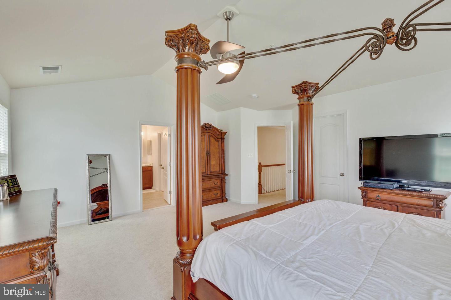 WHITE OAK - Residential