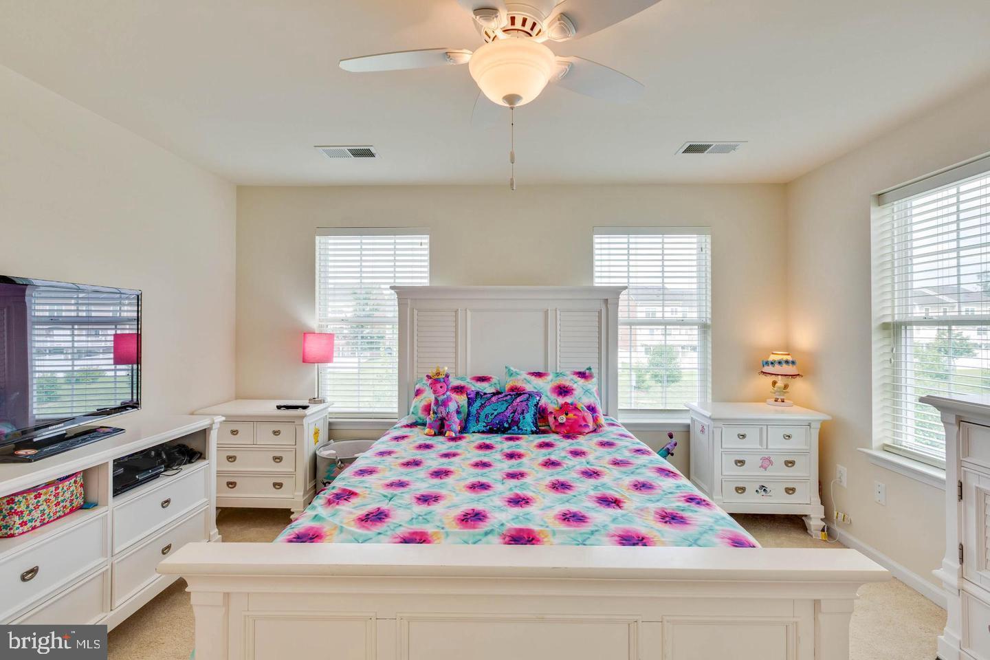 WHITE OAK - Residential