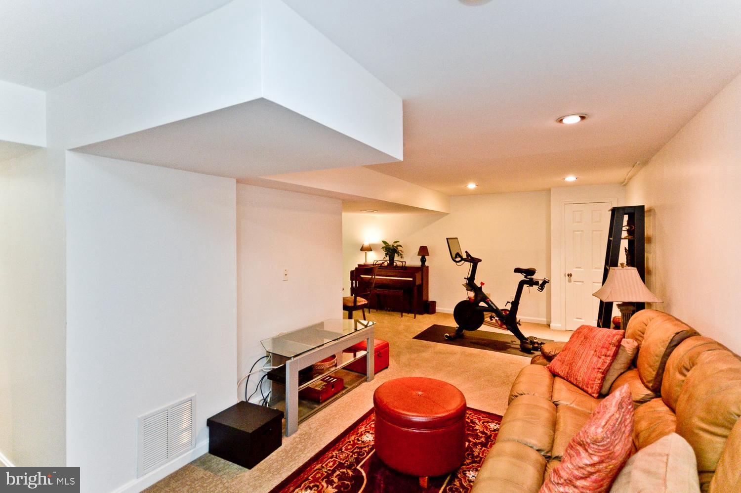 SEVERN CROSSING - Residential