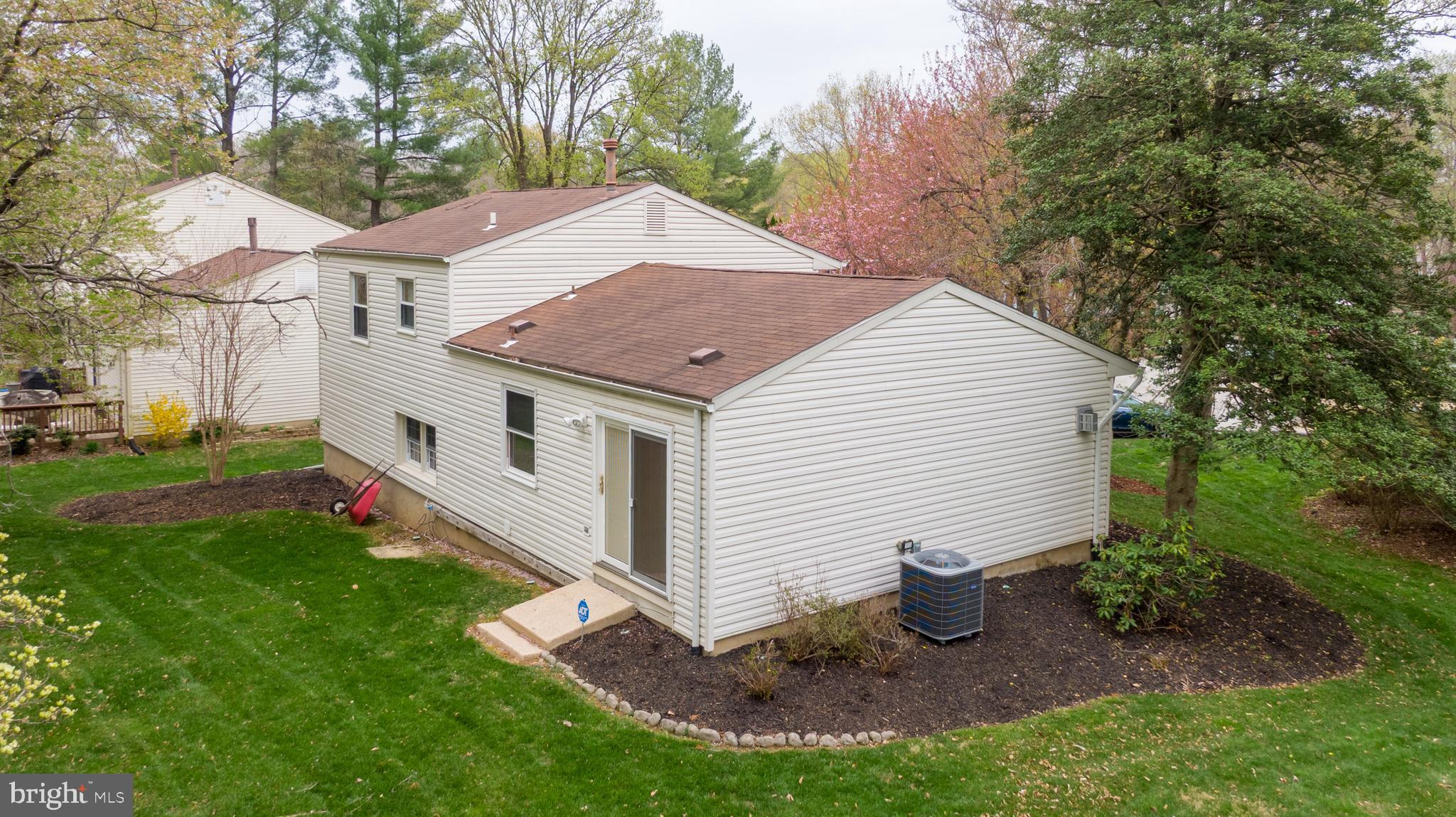 VILLAGE OF LONG REACH - Residential