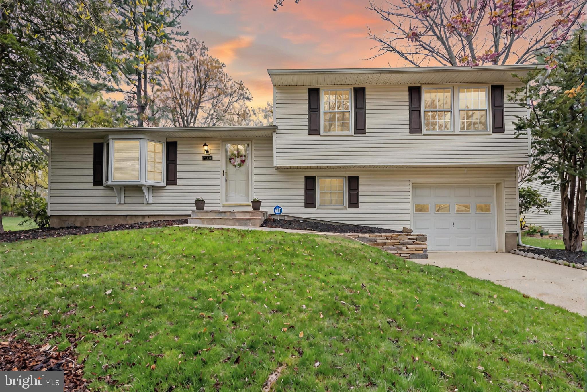 VILLAGE OF LONG REACH - Residential