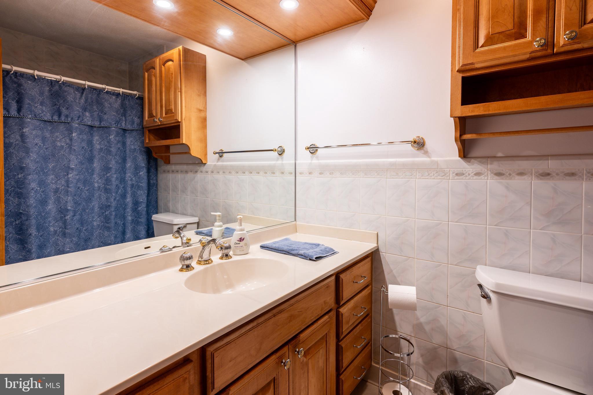 VILLAGE OF LONG REACH - Residential