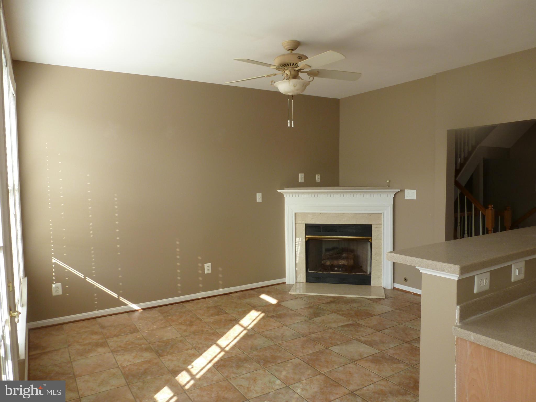 COLONNADE AT DULLES - Residential Lease