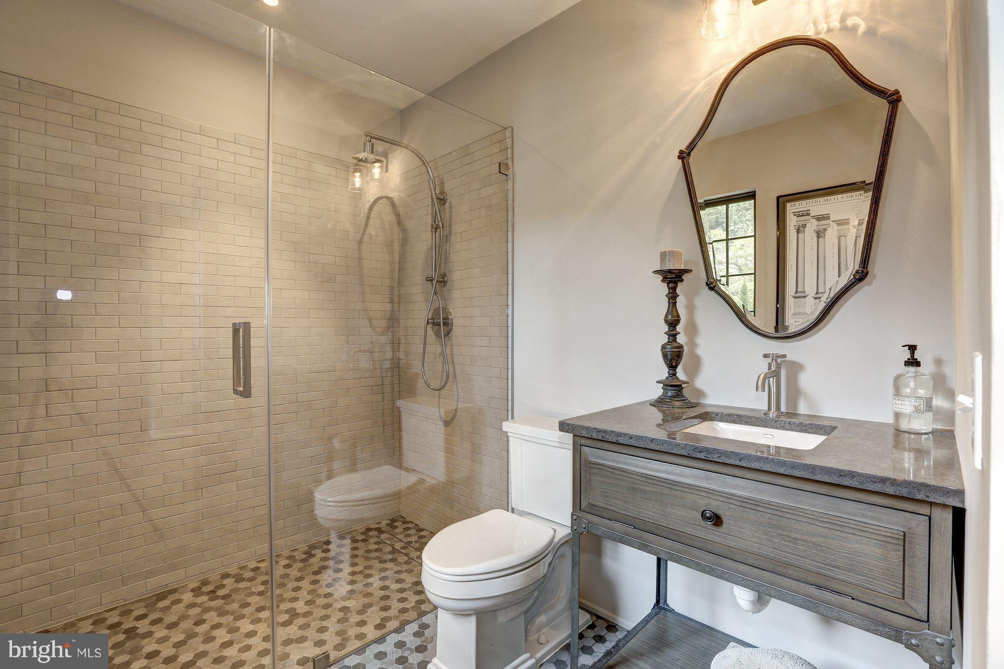 KENWOOD - Residential