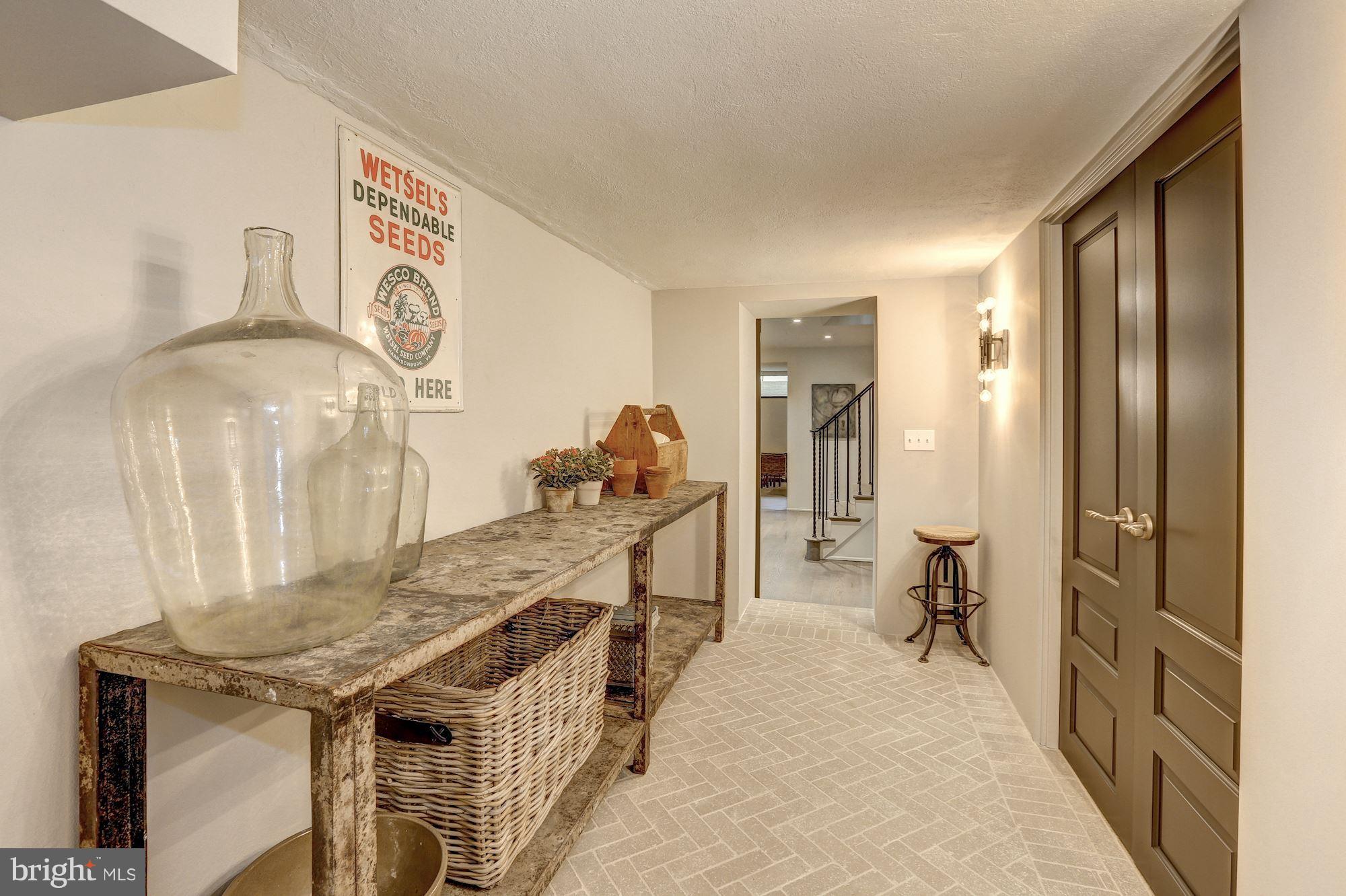 KENWOOD - Residential