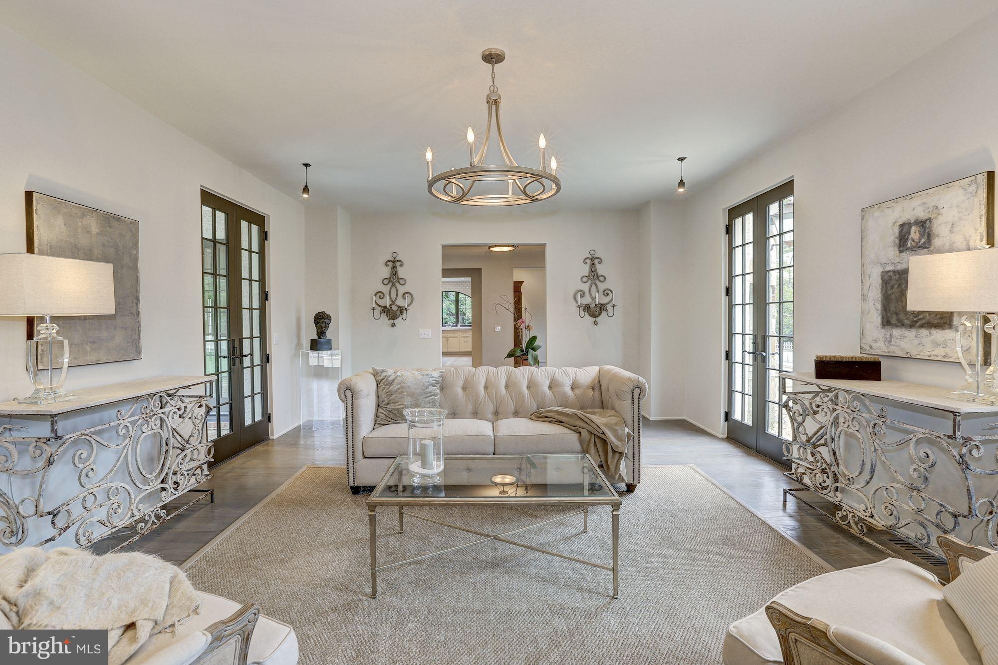 KENWOOD - Residential