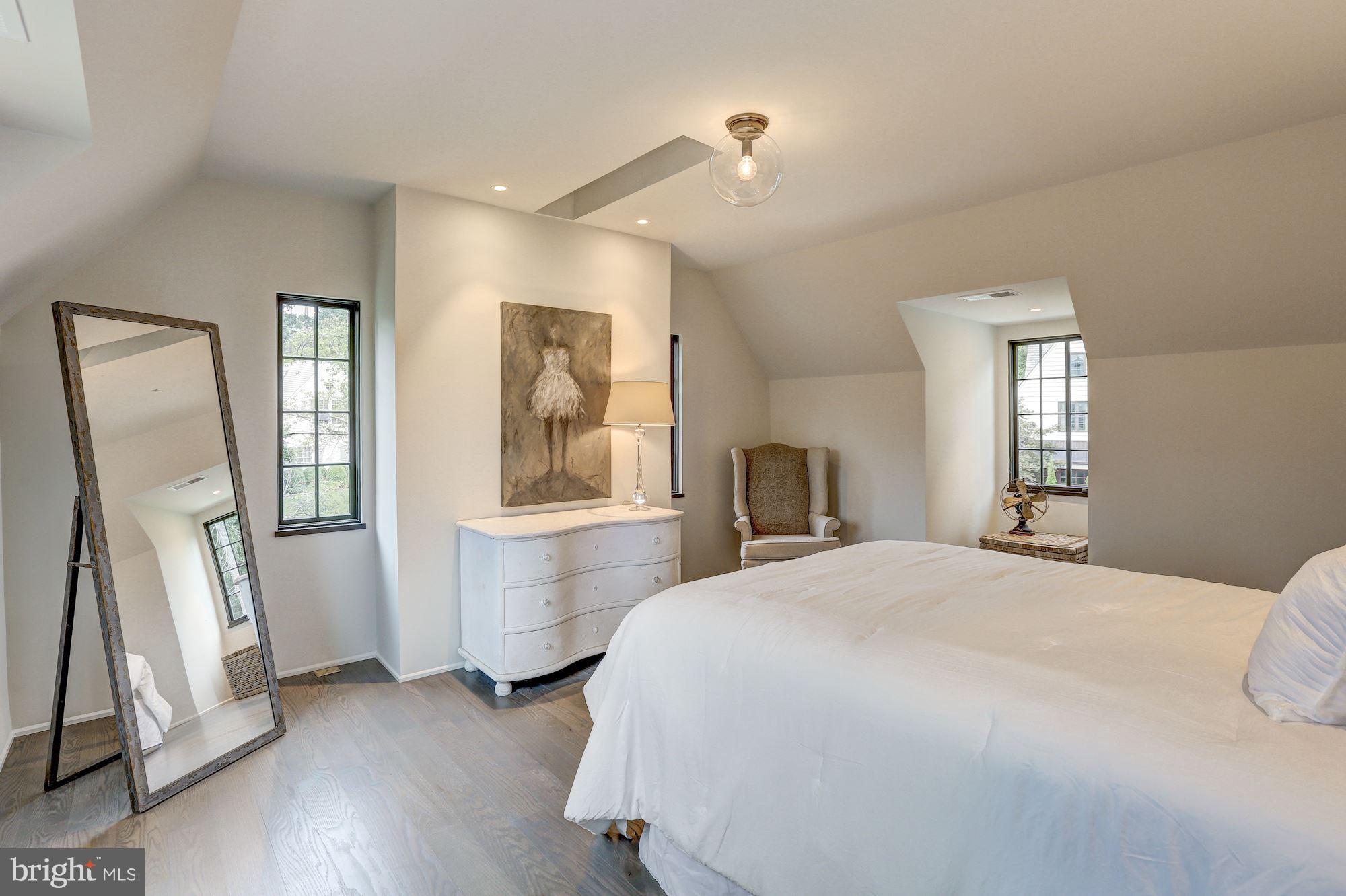 KENWOOD - Residential