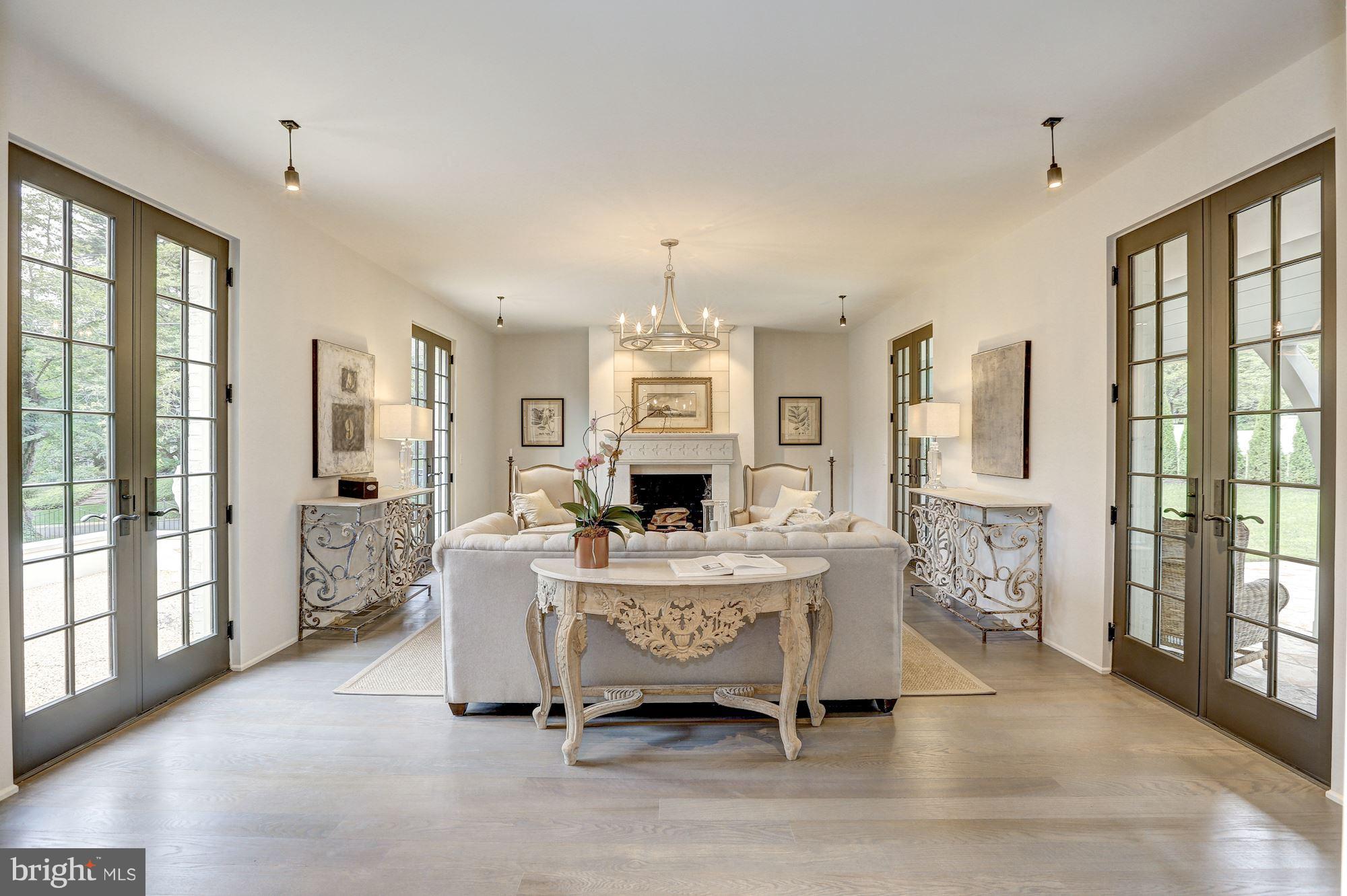 KENWOOD - Residential