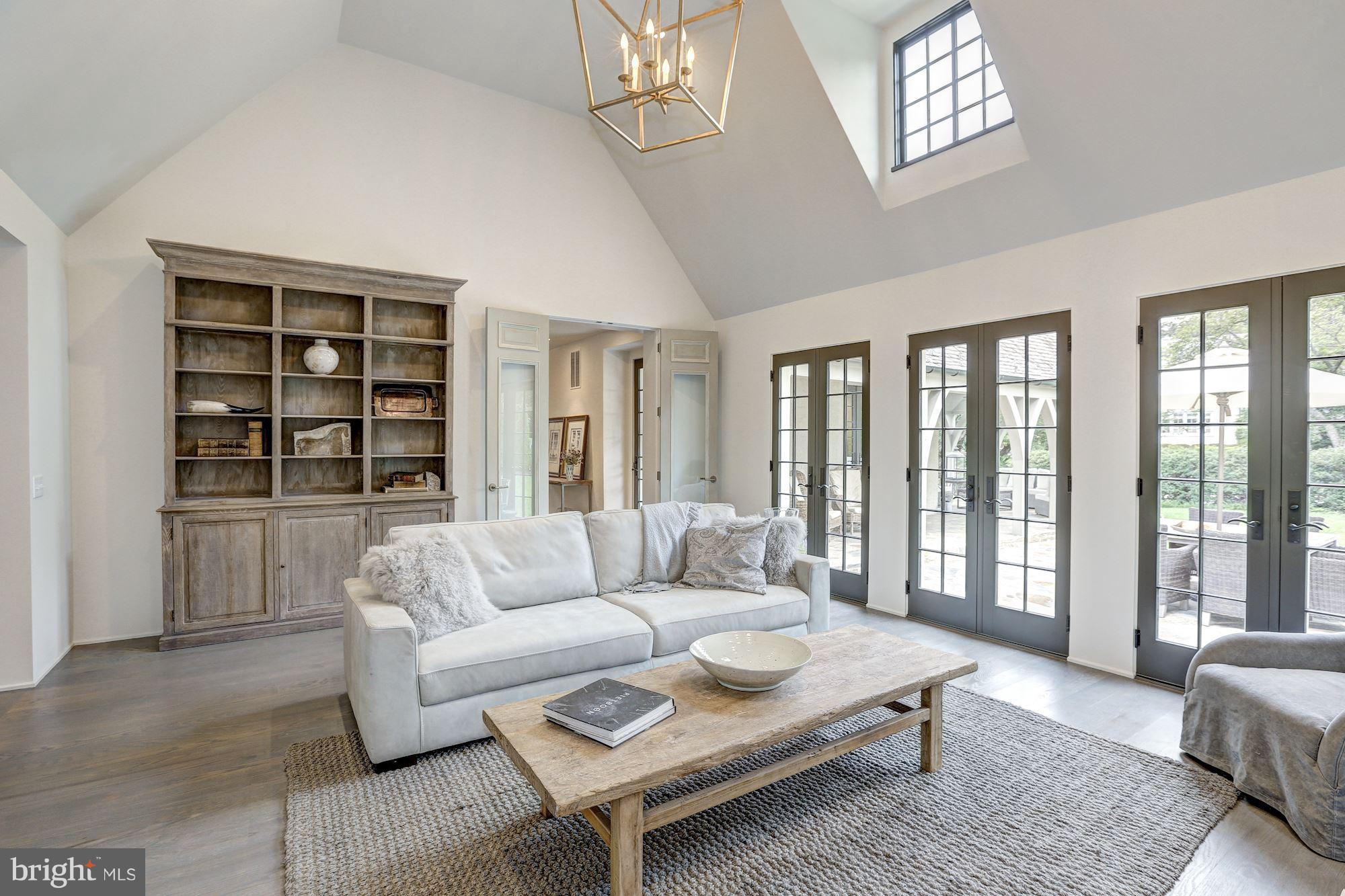 KENWOOD - Residential