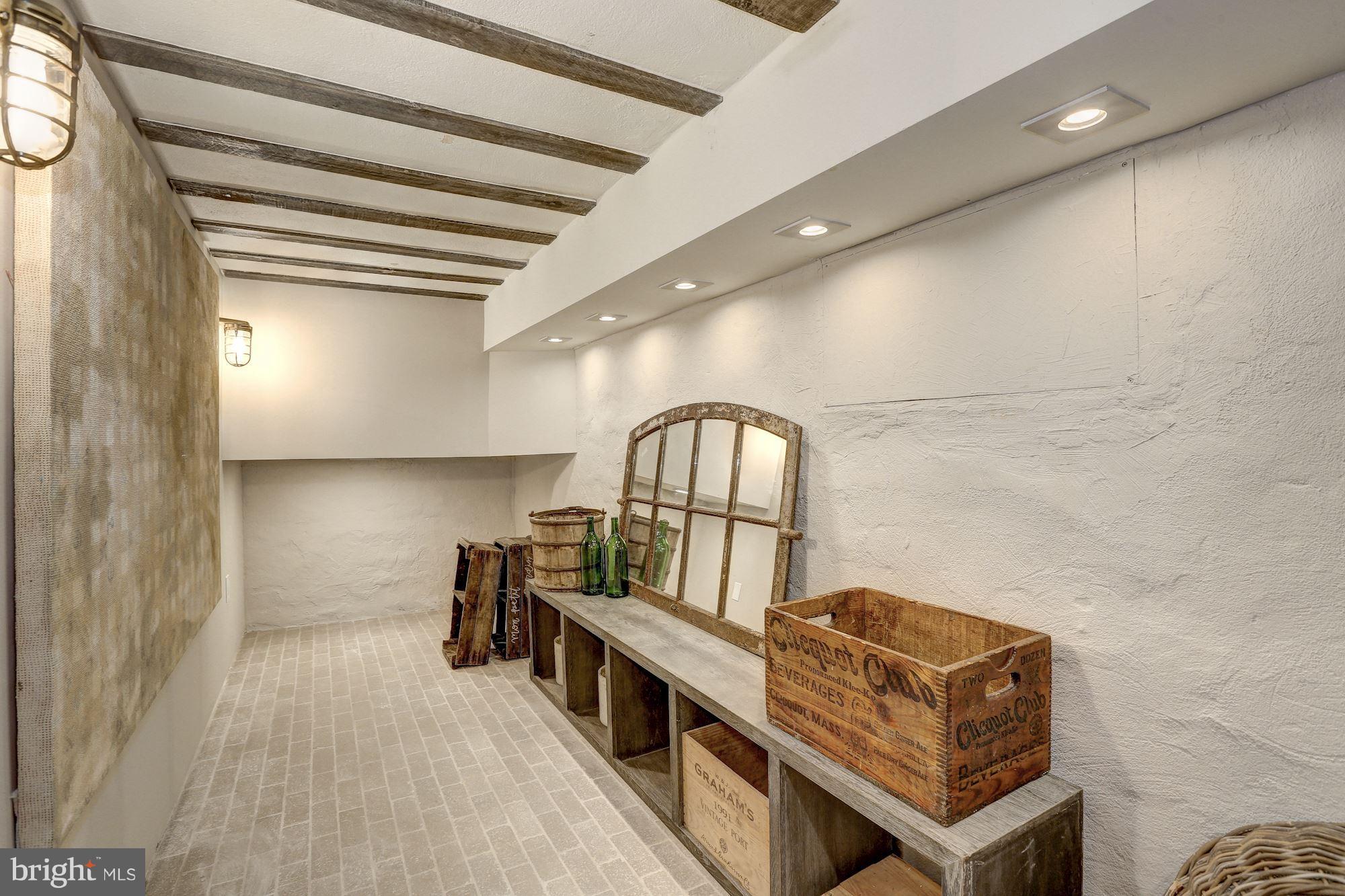 KENWOOD - Residential