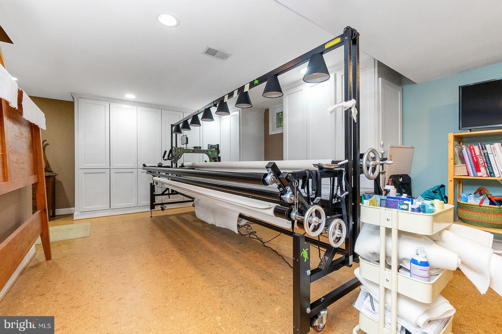 LAKEWOOD HILLS - Residential