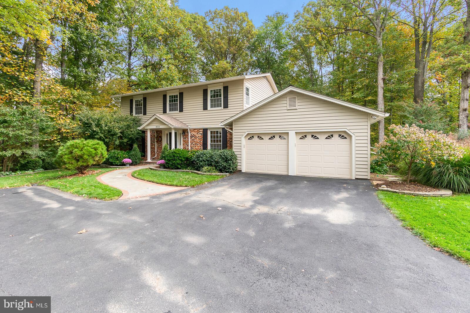 LAKEWOOD HILLS - Residential