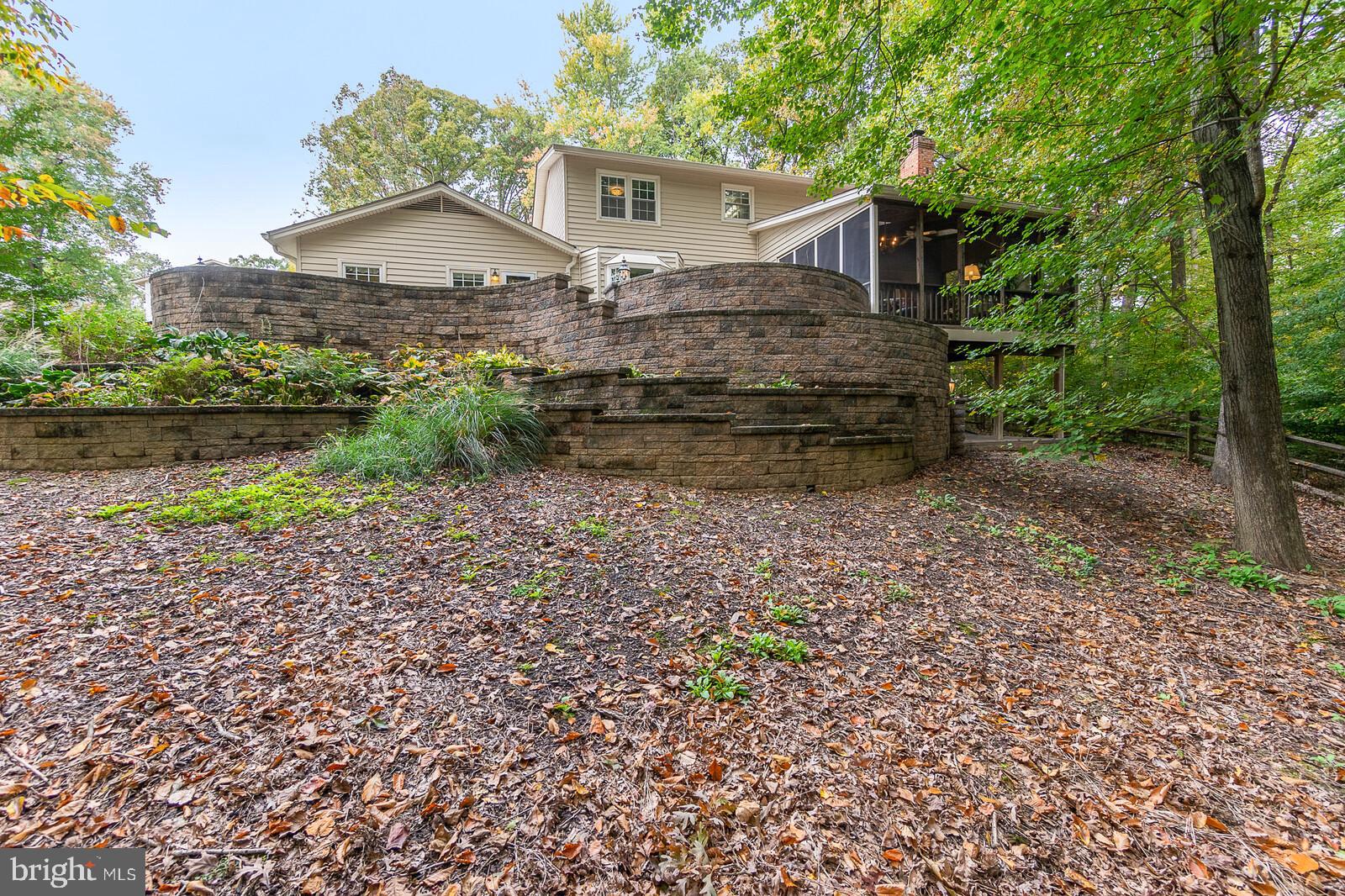 LAKEWOOD HILLS - Residential