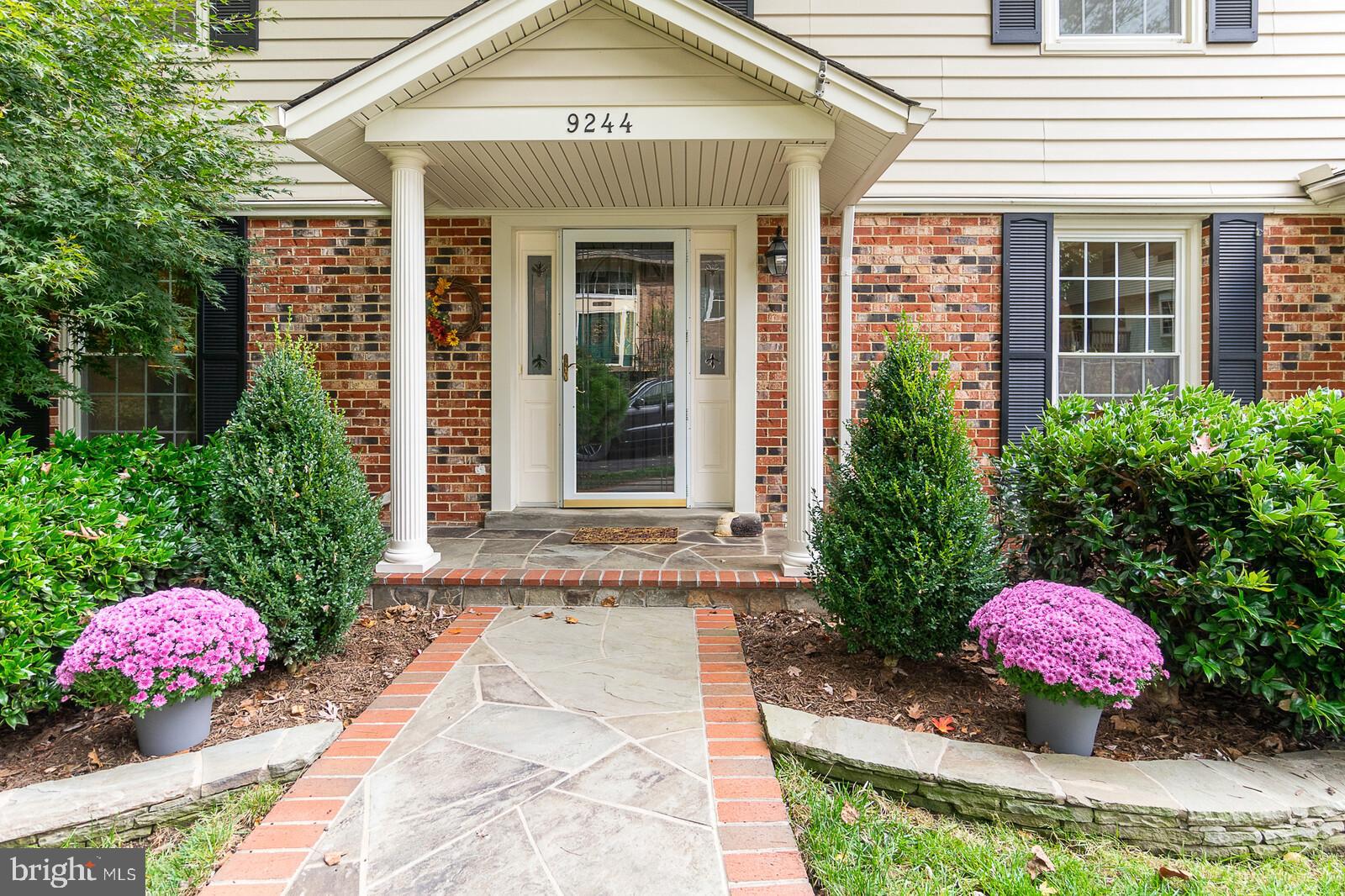 LAKEWOOD HILLS - Residential