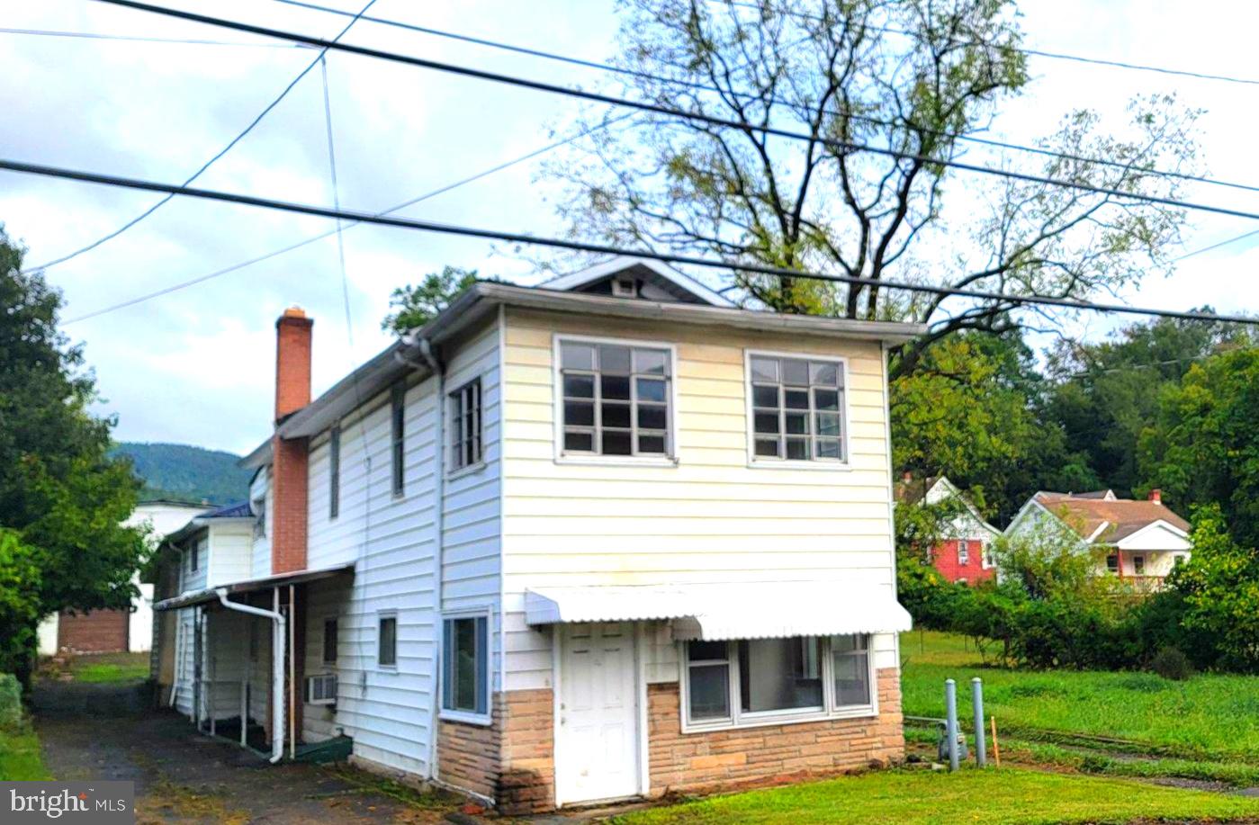 1073 NATIONAL HIGHWAY