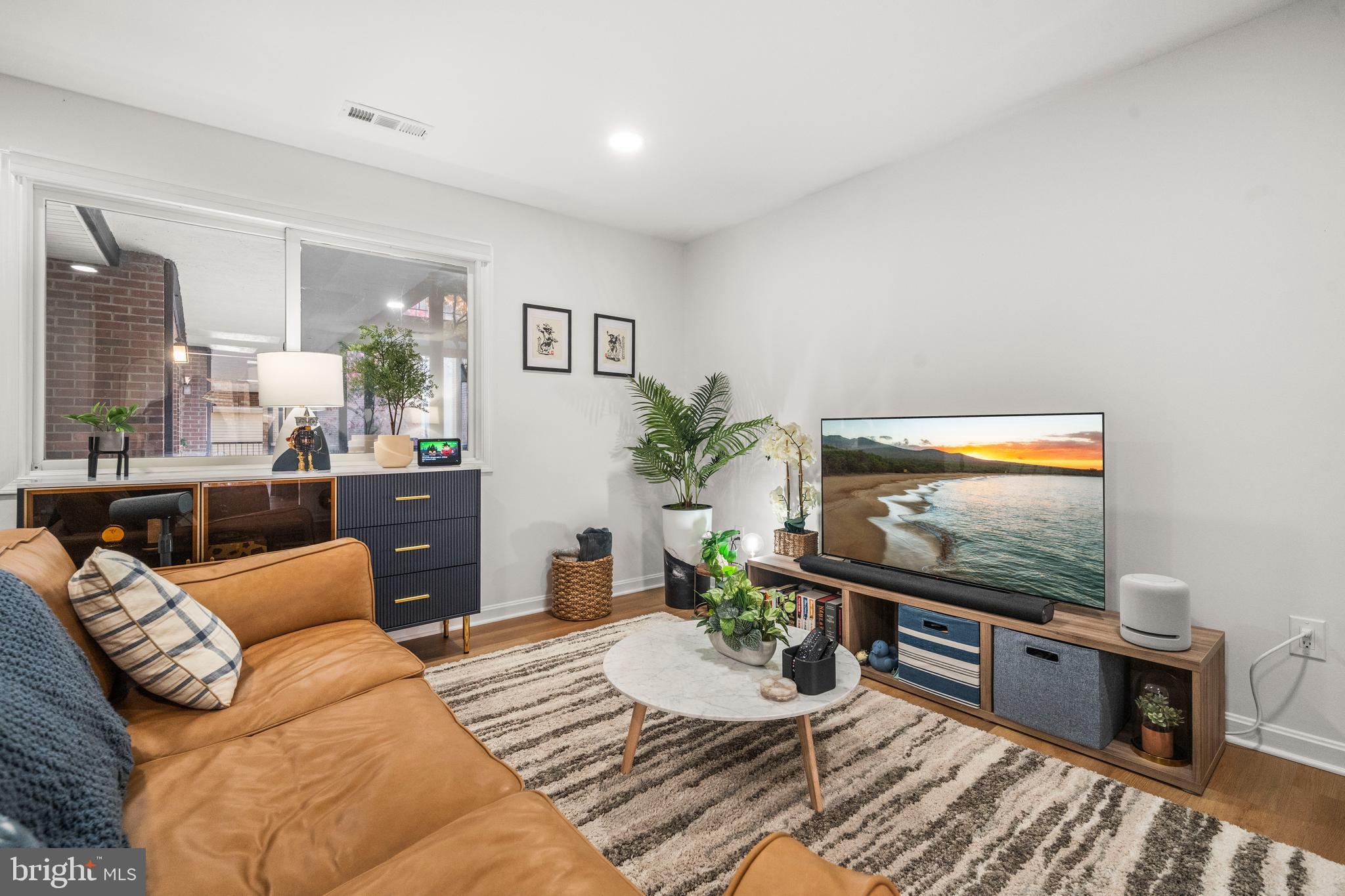 1109 N TAYLOR STREET B