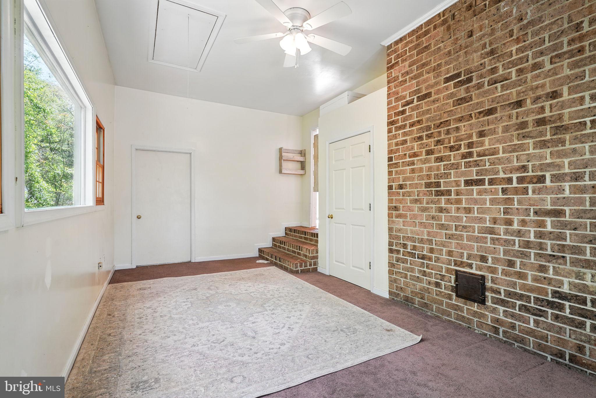 WESTERN SHORES - Residential