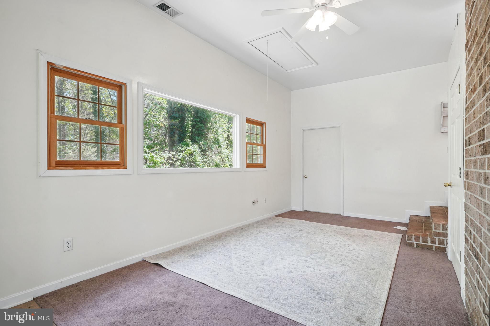 WESTERN SHORES - Residential