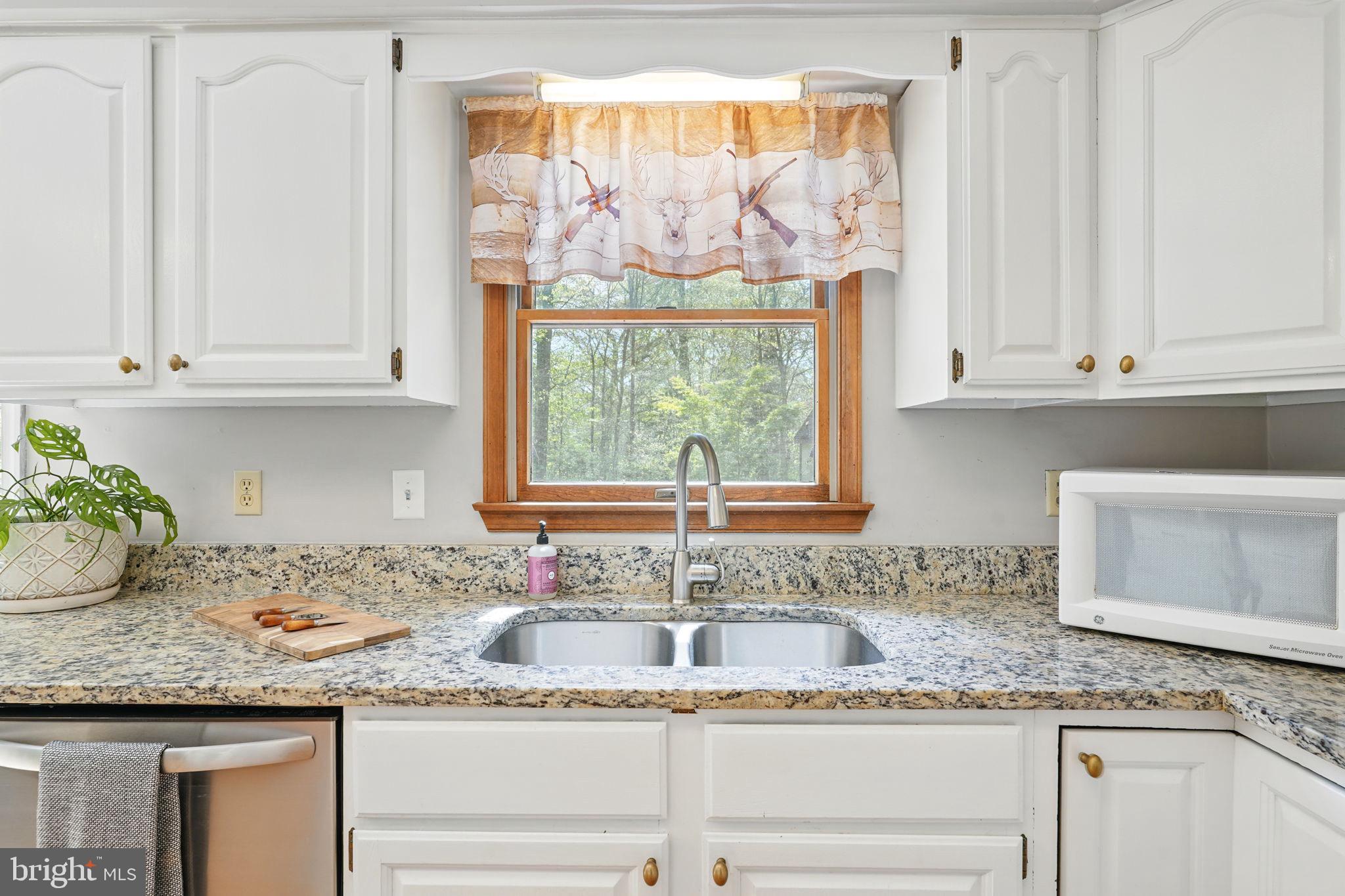 WESTERN SHORES - Residential