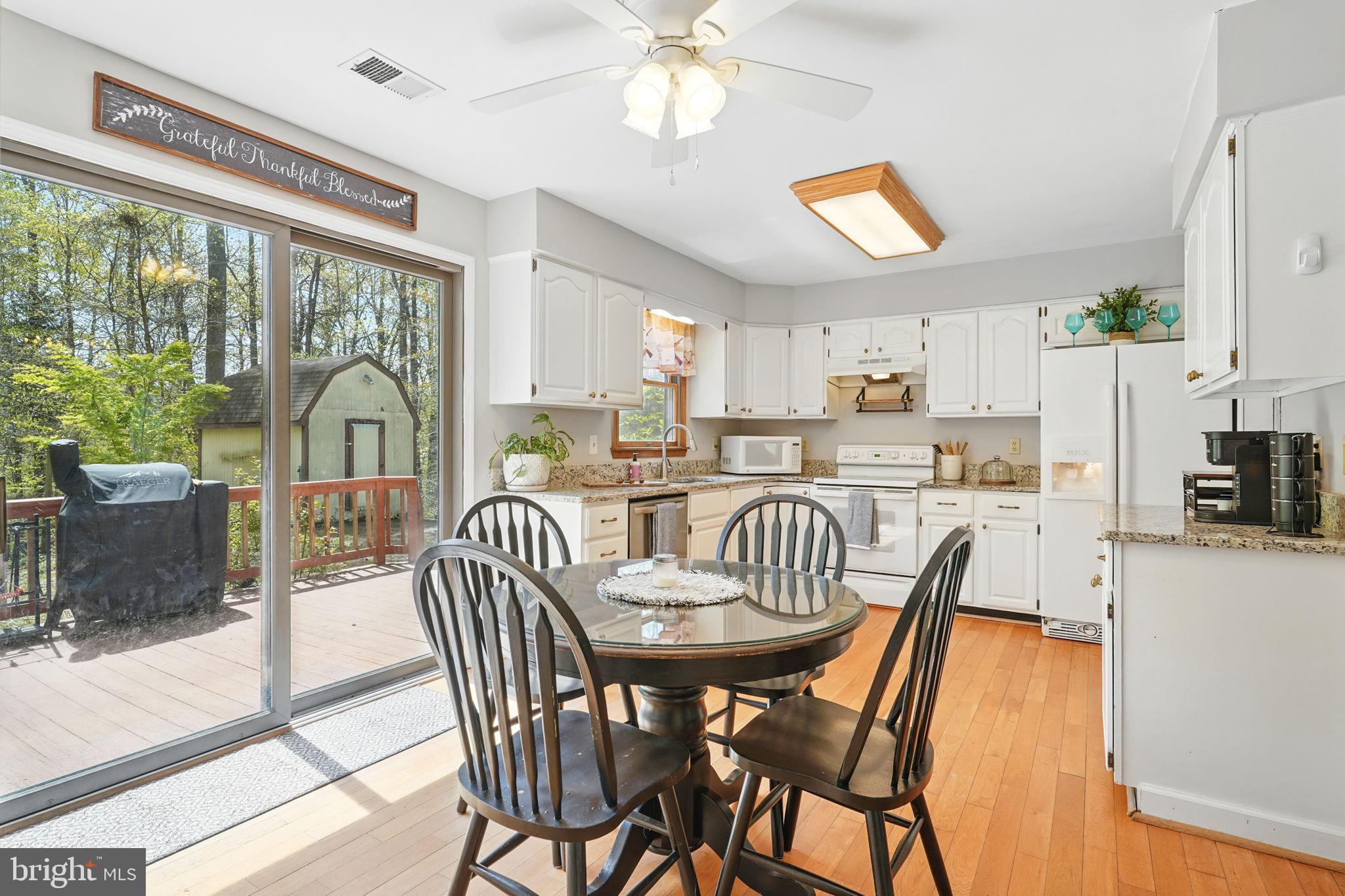 WESTERN SHORES - Residential