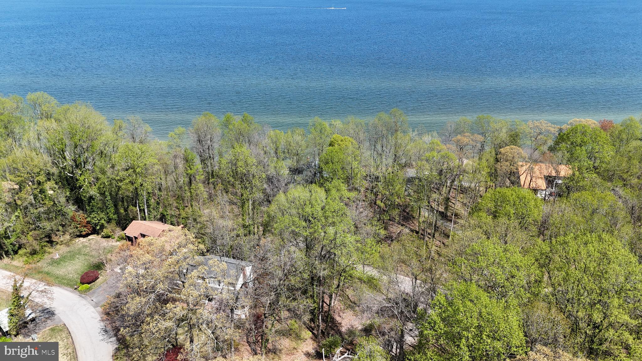 WESTERN SHORES - Residential