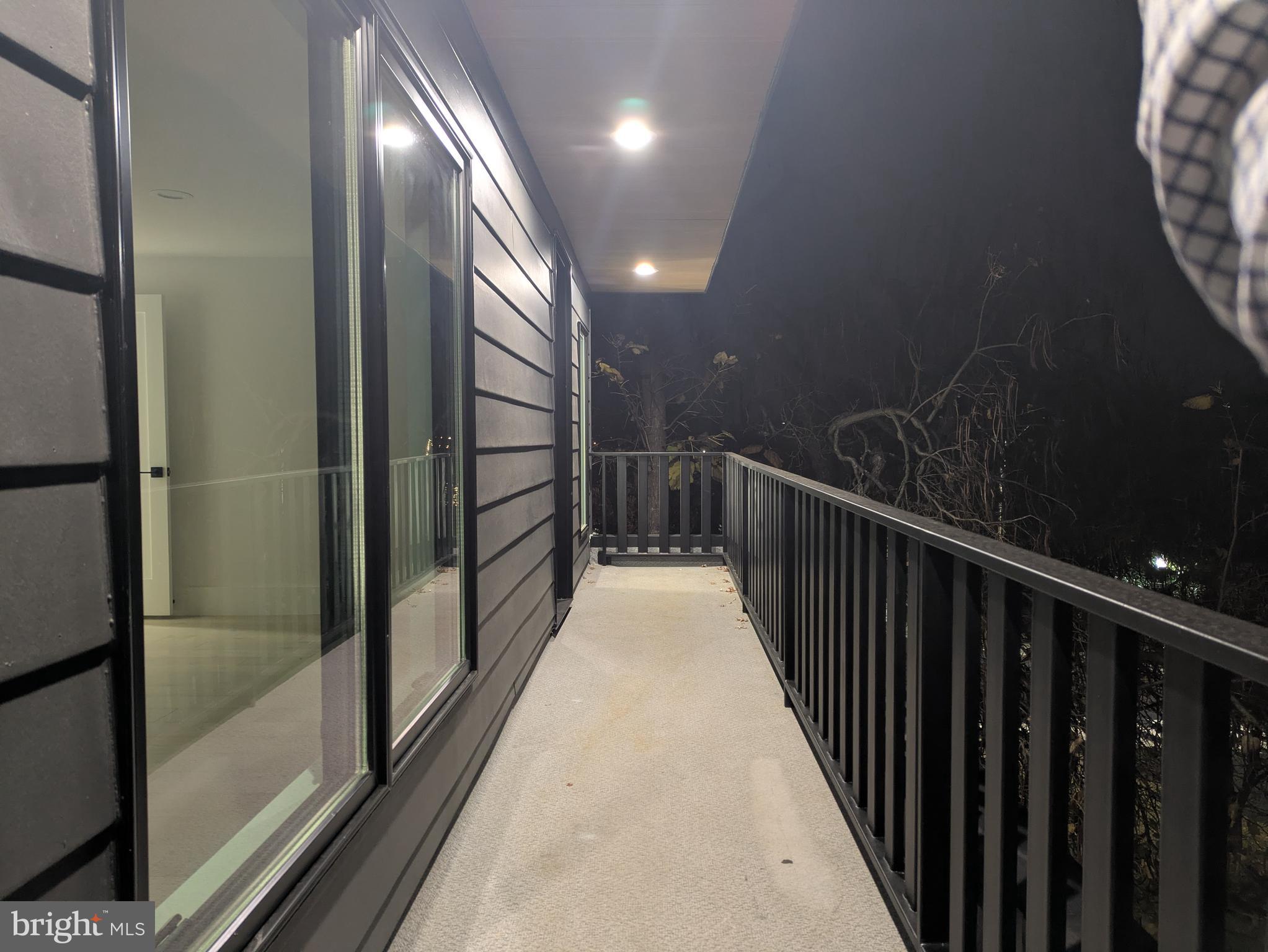 CLARENDON - Residential